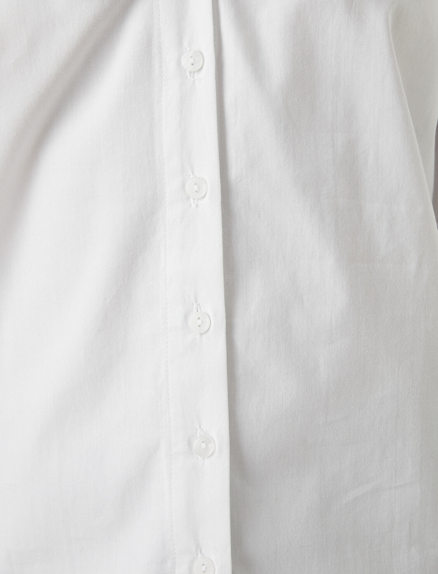   V Yaka Uzun Kollu Pamuklu Gömlek