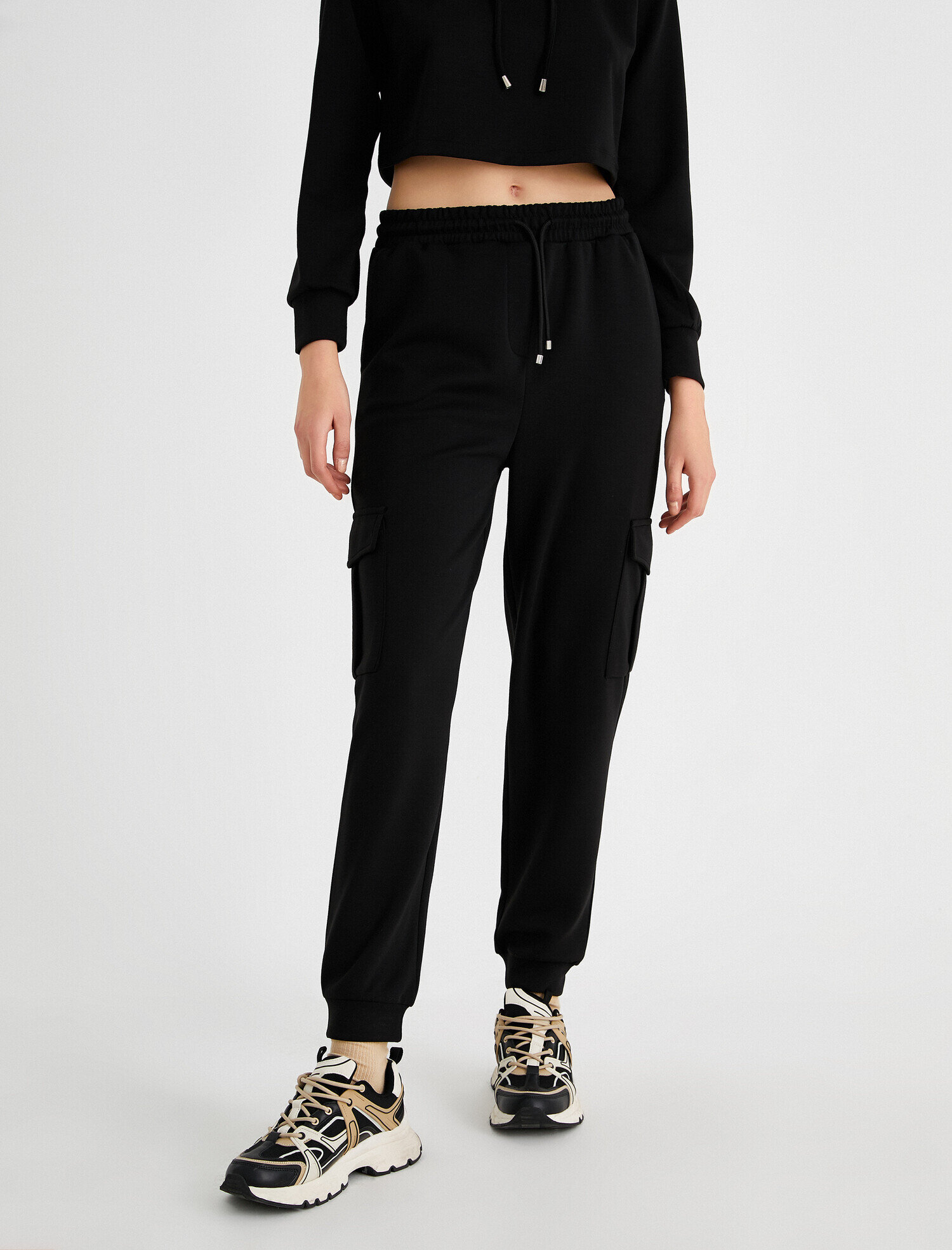   Beli Lastikli Cepli Jogger Eşofman Altı