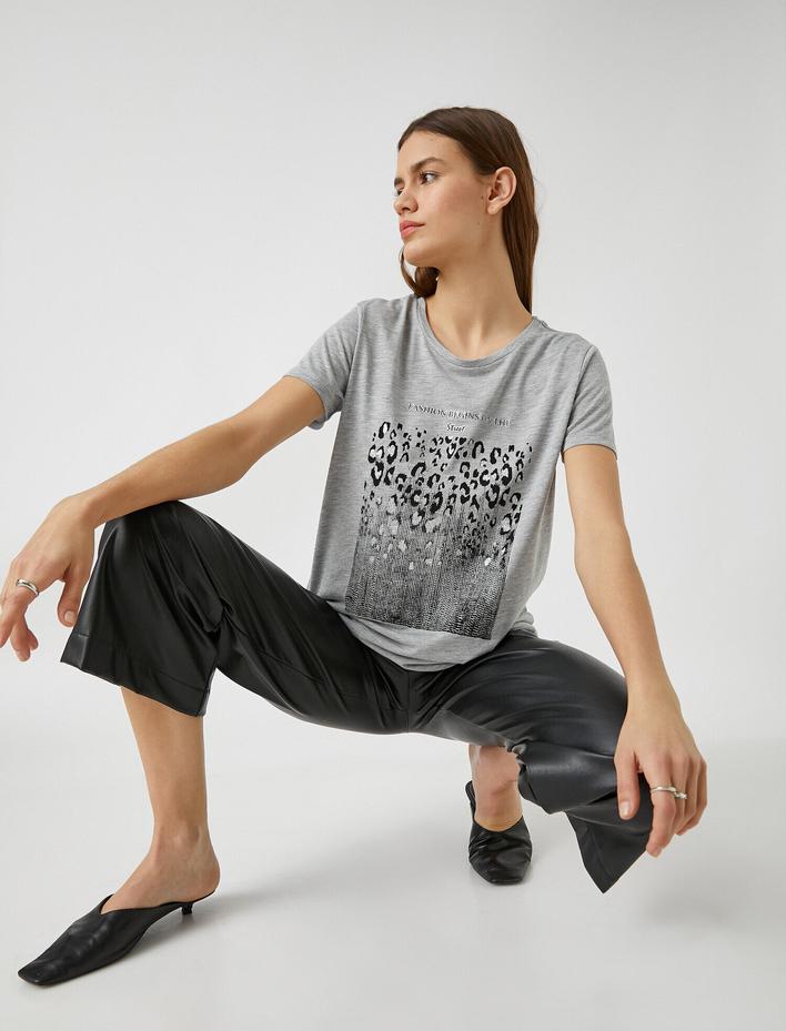  Bisiklet Yaka Kısa Kollu Baskılı Tişört