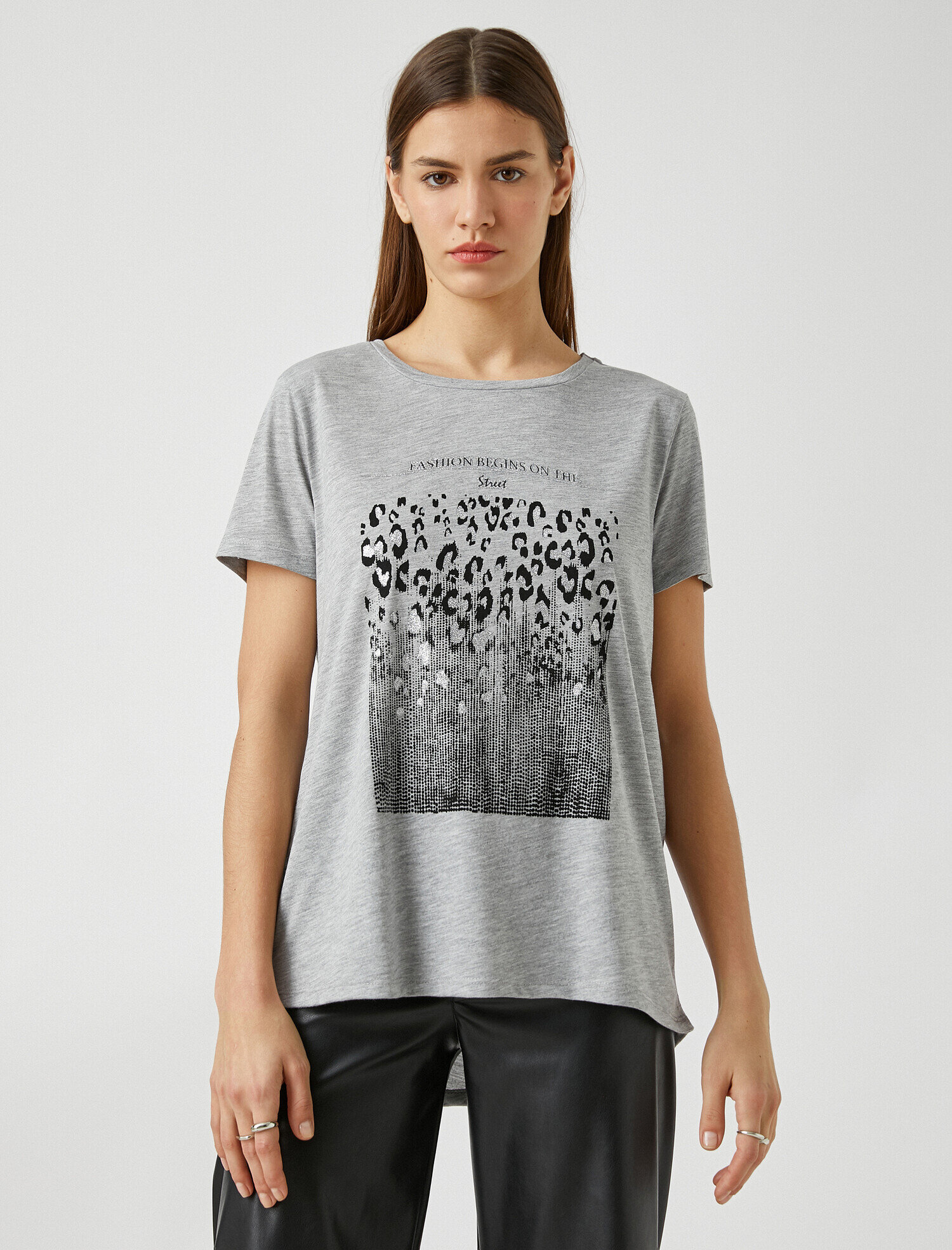   Bisiklet Yaka Kısa Kollu Baskılı Tişört