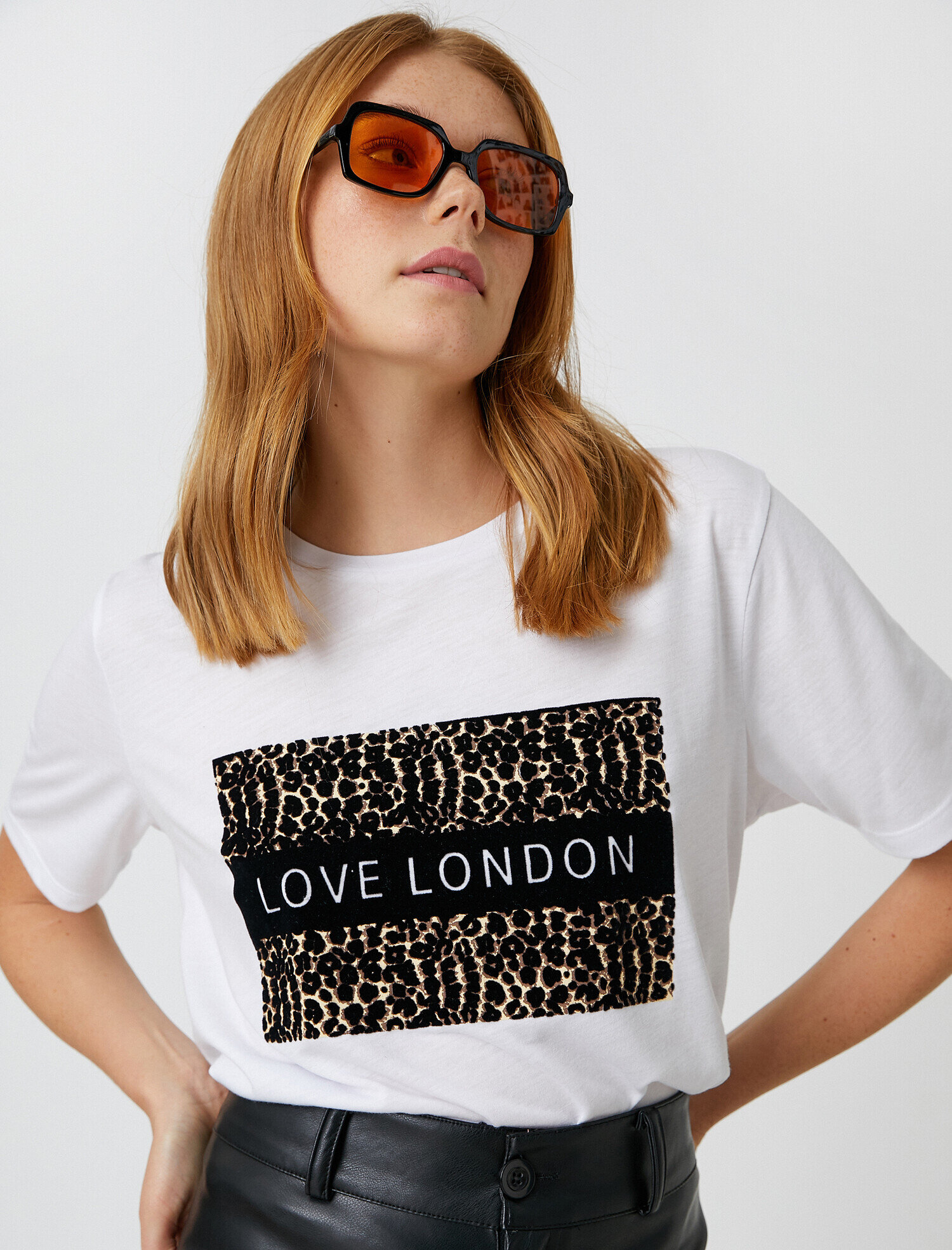   Bisiklet Yaka Kısa Kollu Baskılı Tişört