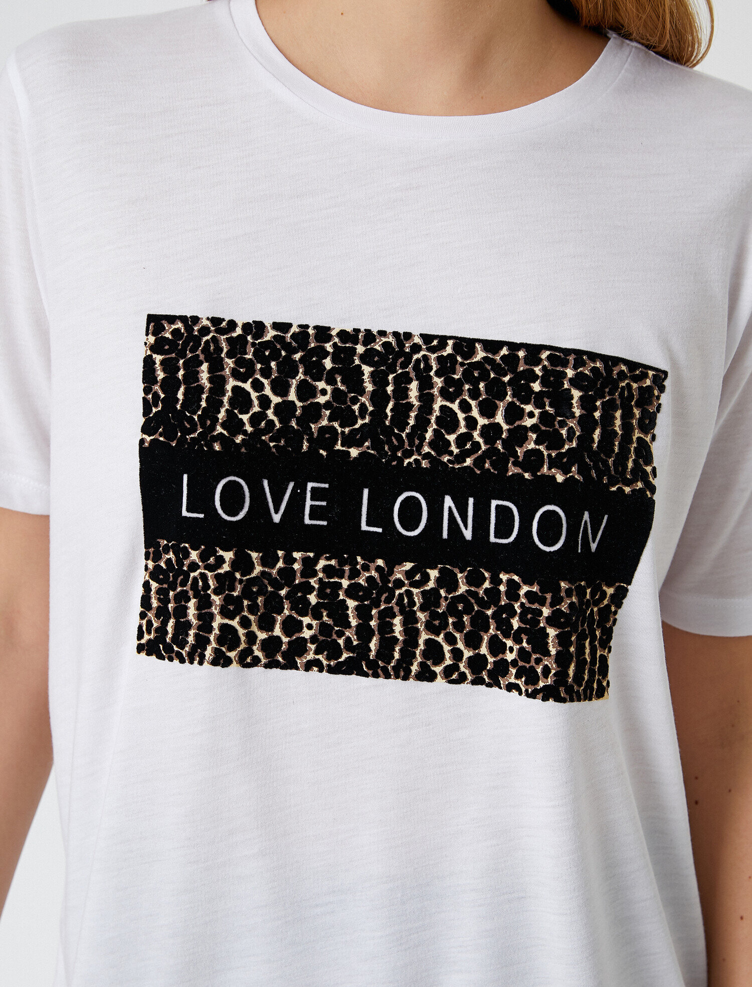   Bisiklet Yaka Kısa Kollu Baskılı Tişört