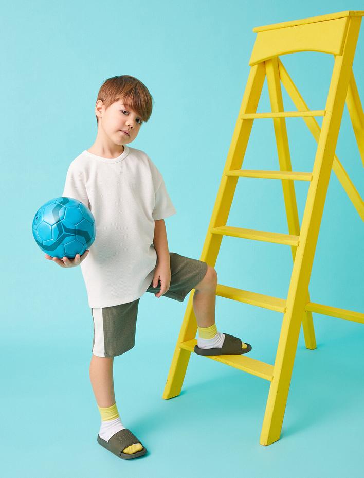 Erkek Çocuk Dokulu Renk Bloklu Şort Beli Bağcıklı