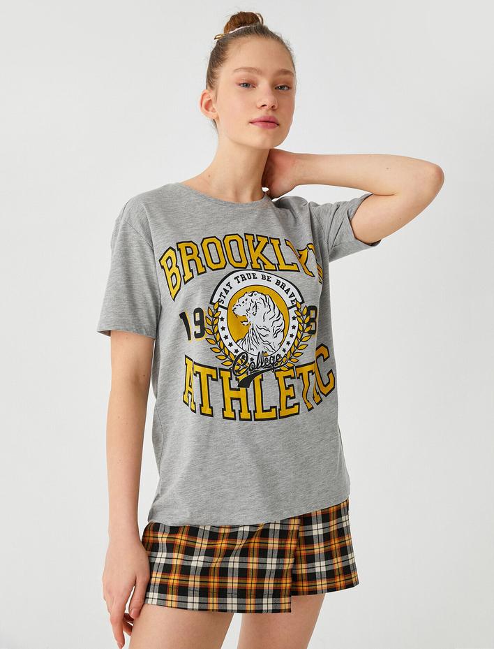  Baskılı Kısa Kollu Tişört