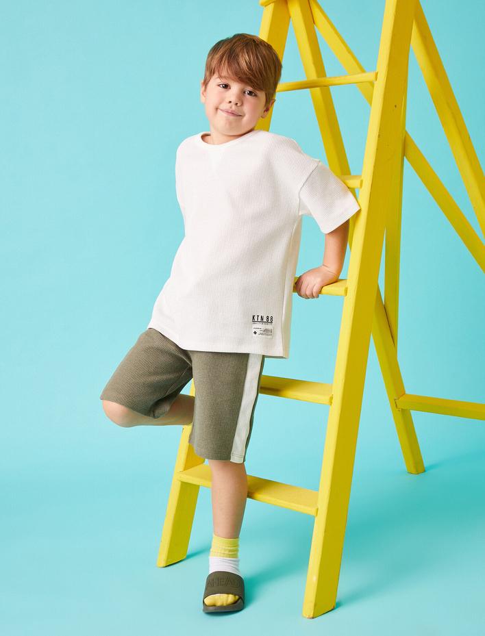 Erkek Çocuk Dokulu Renk Bloklu Şort Beli Bağcıklı