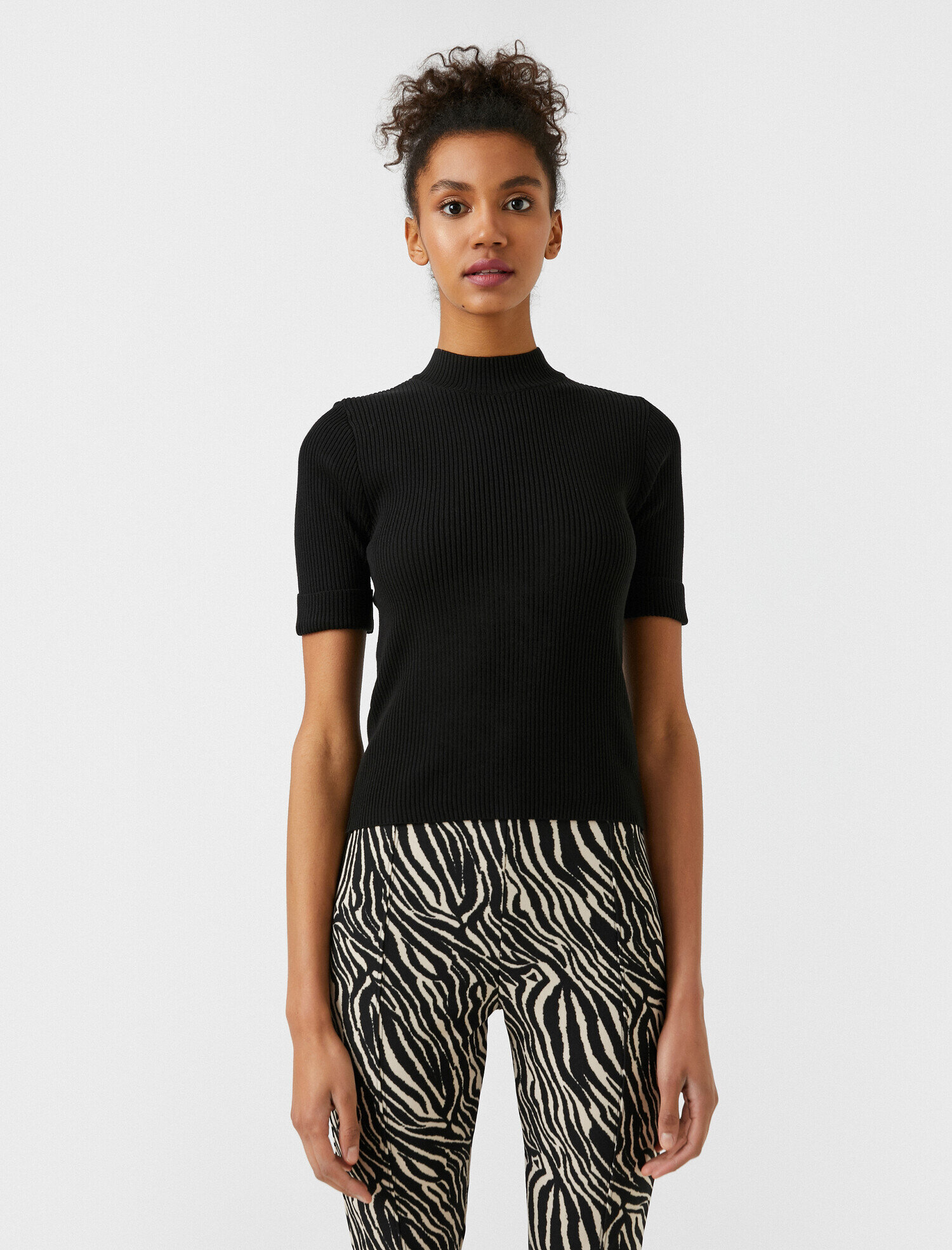   Dik Yaka Kısa Kollu Triko Kazak