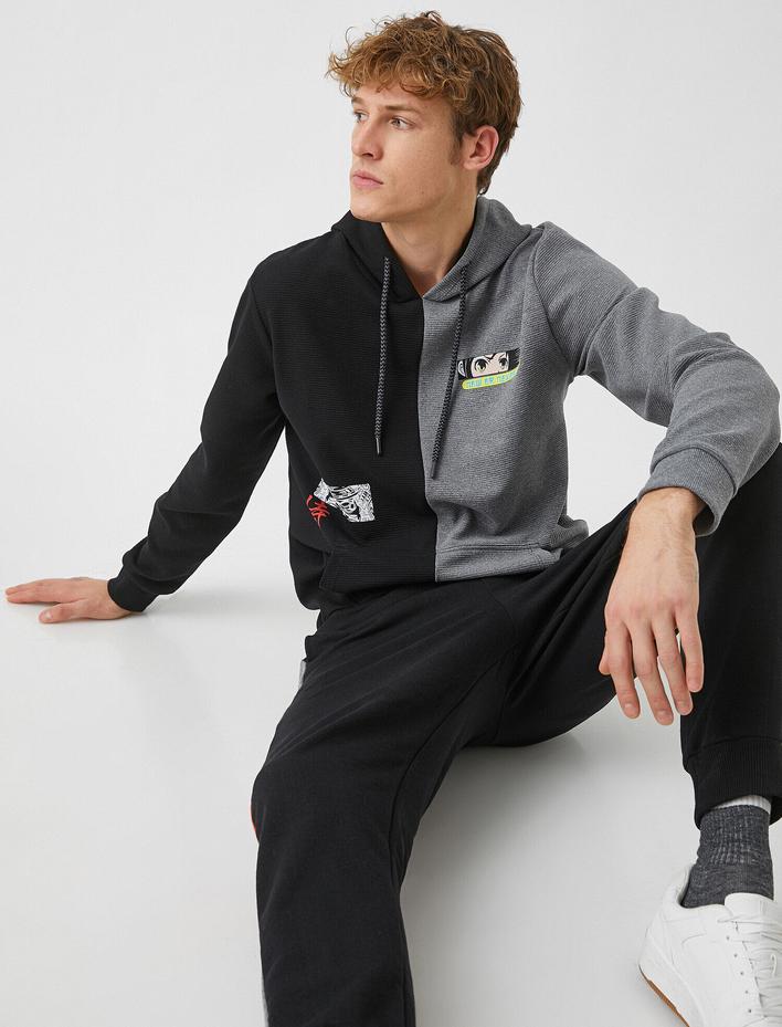  Anime Baskılı Kapüşonlu Sweatshirt