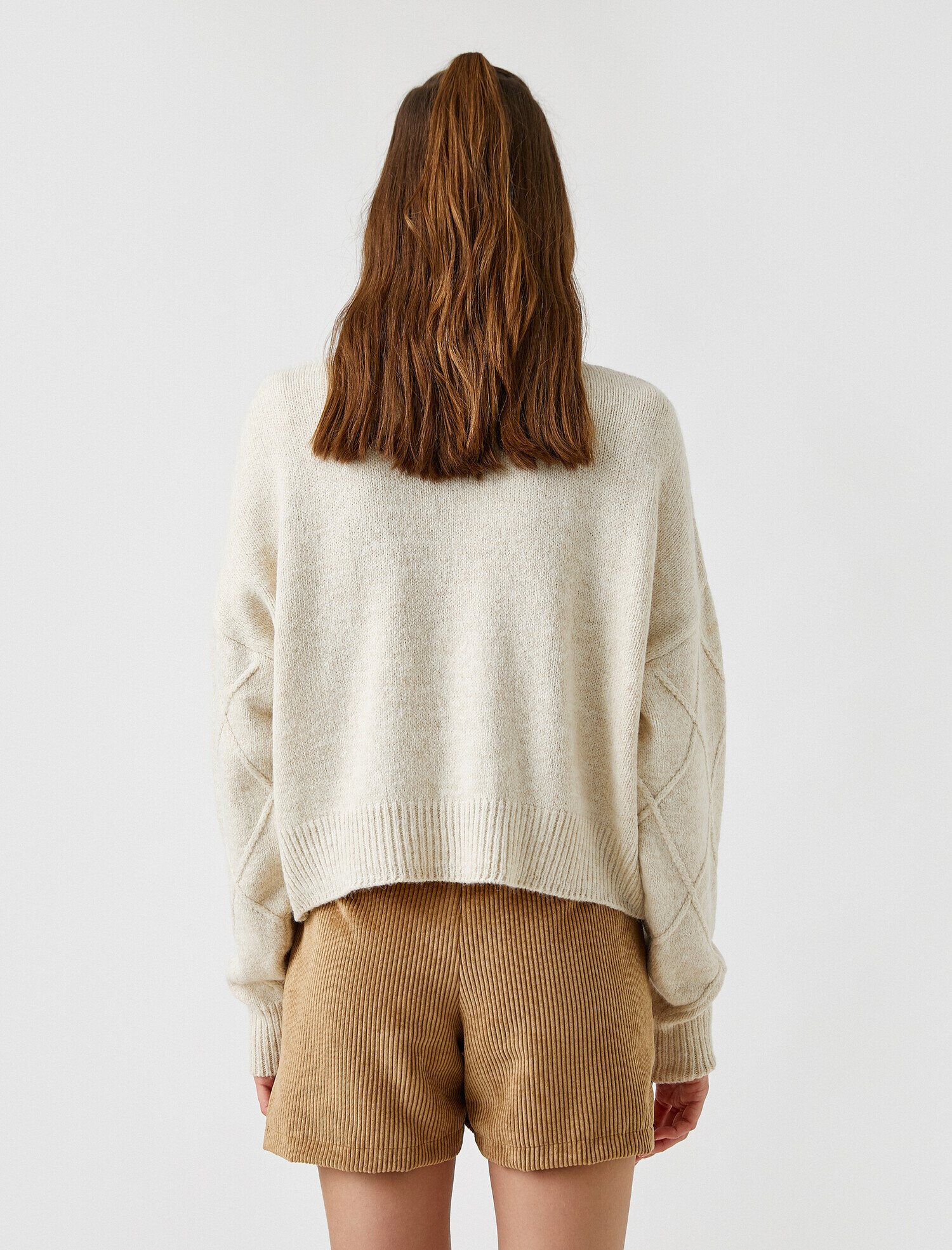   V Yaka Düğmeli Uzun Kollu Hırka