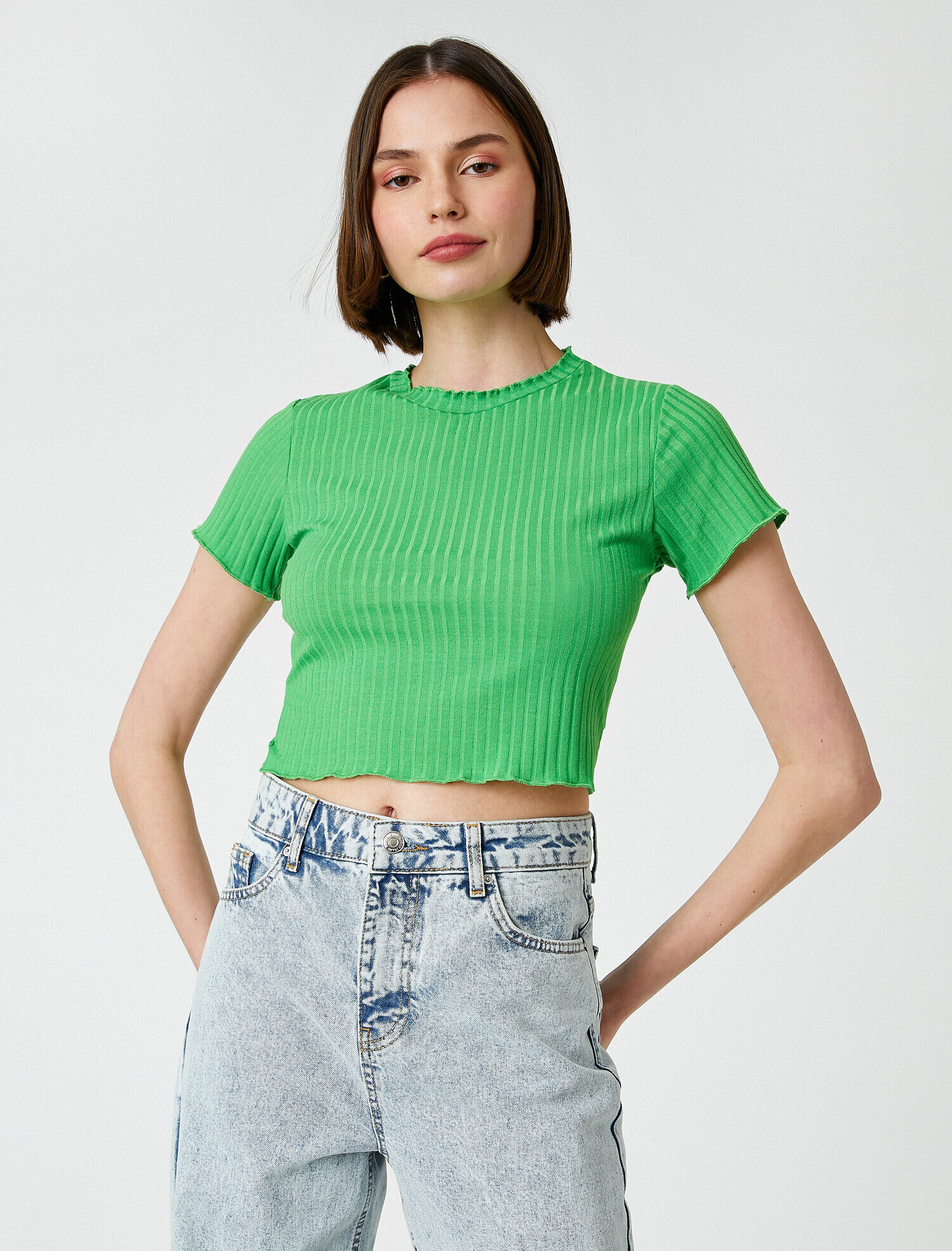   Bisiklet Yaka Kısa Kollu Crop Tişört