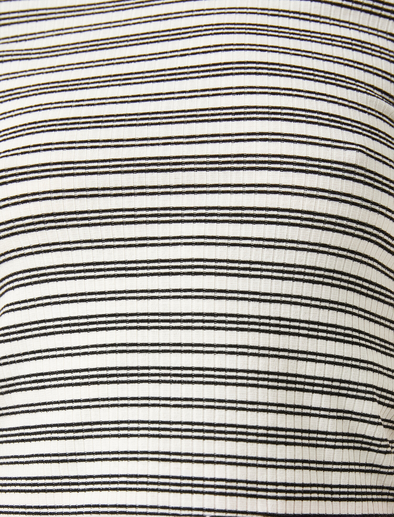   Kısa Kollu Bisiklet Yaka Tişört