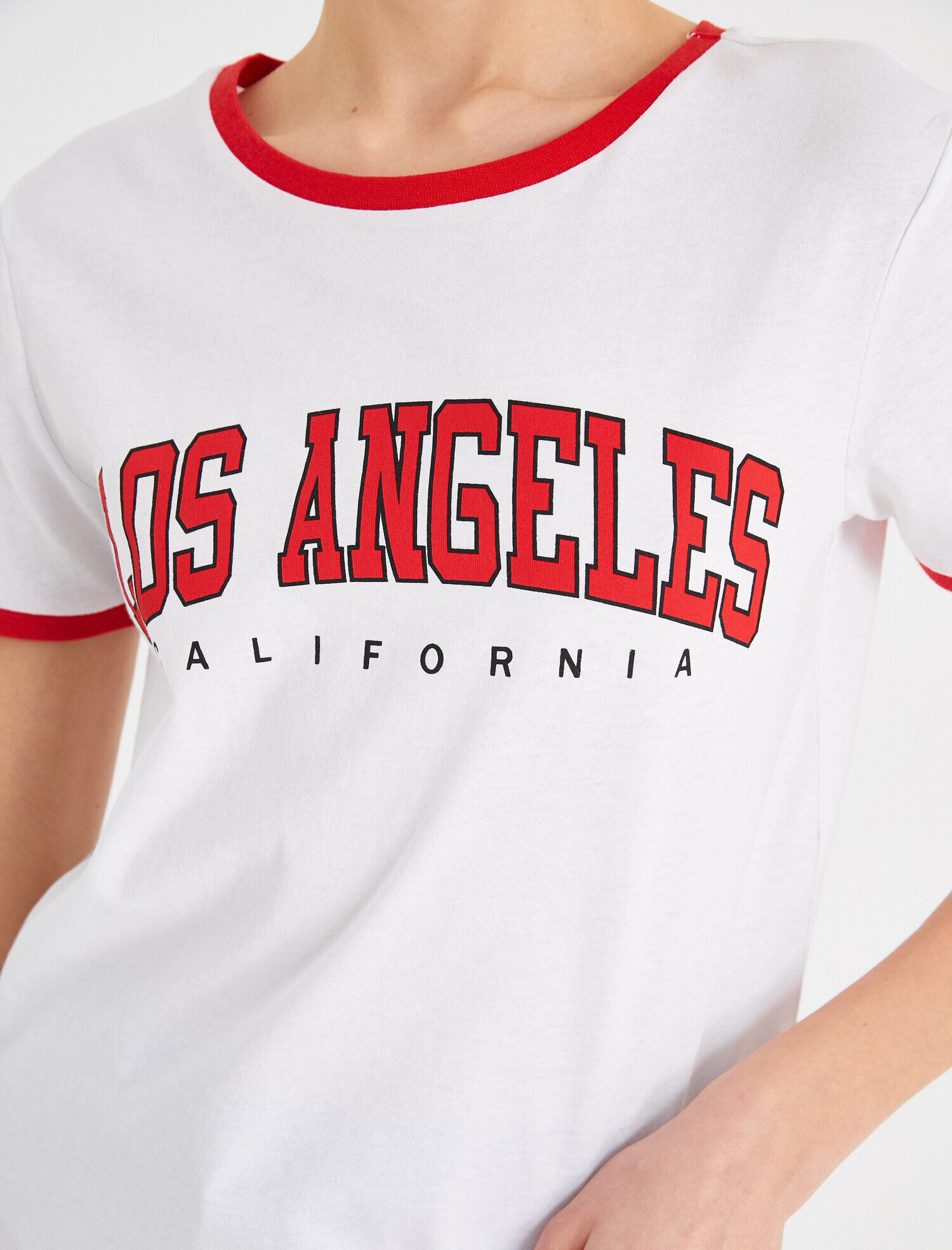   Kısa Kollu Baskılı Tişört