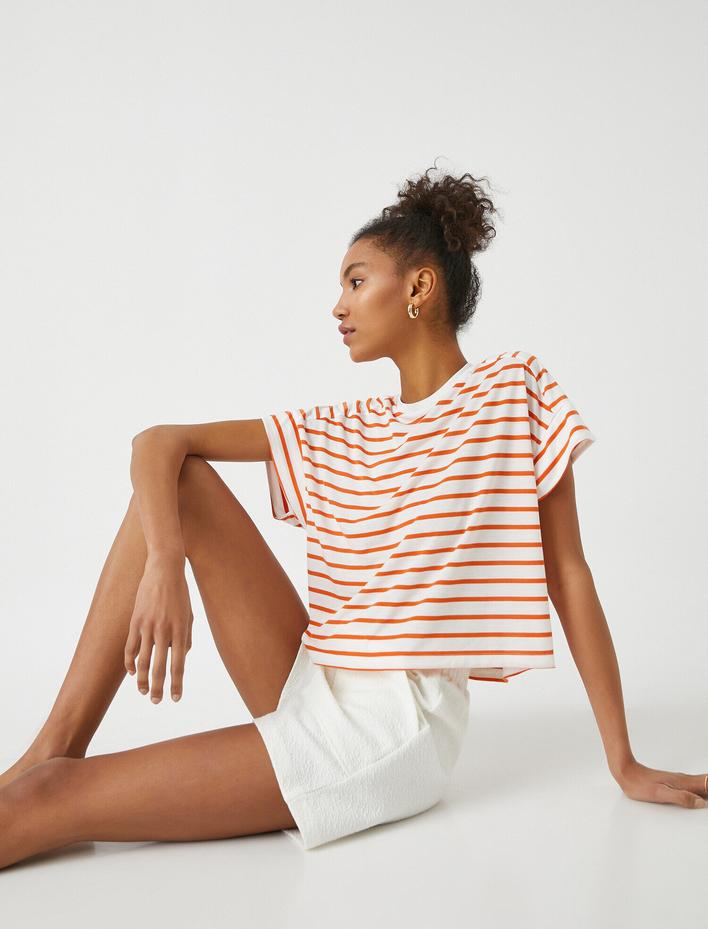  Bisiklet Yaka Kısa Kollu Çizgili Basic Tişört