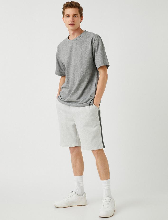  Desenli Şeritli Şort