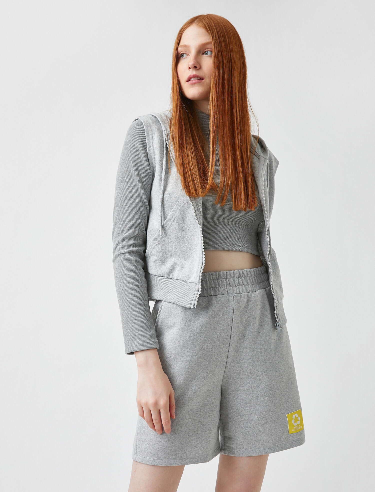   Beli Lastikli Baskılı Şort