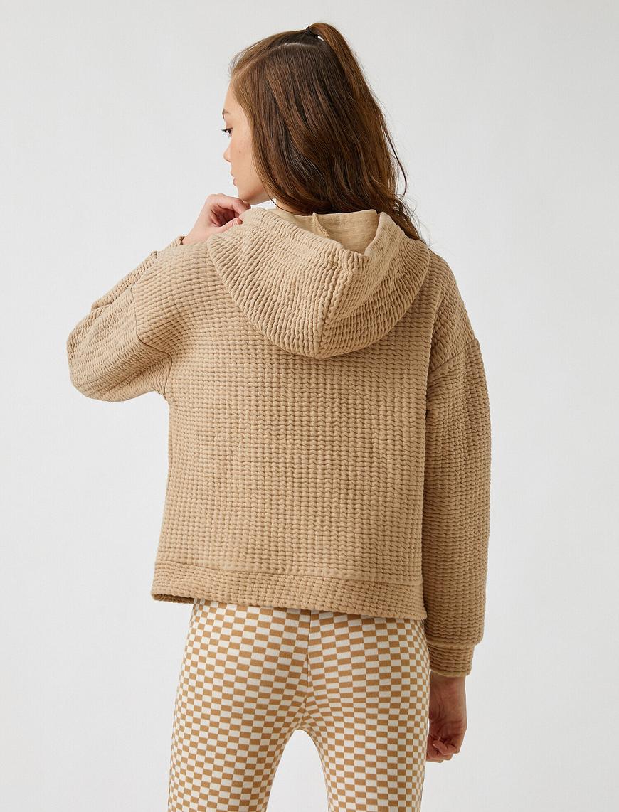   Kapüşonlu Cepli Sweatshirt