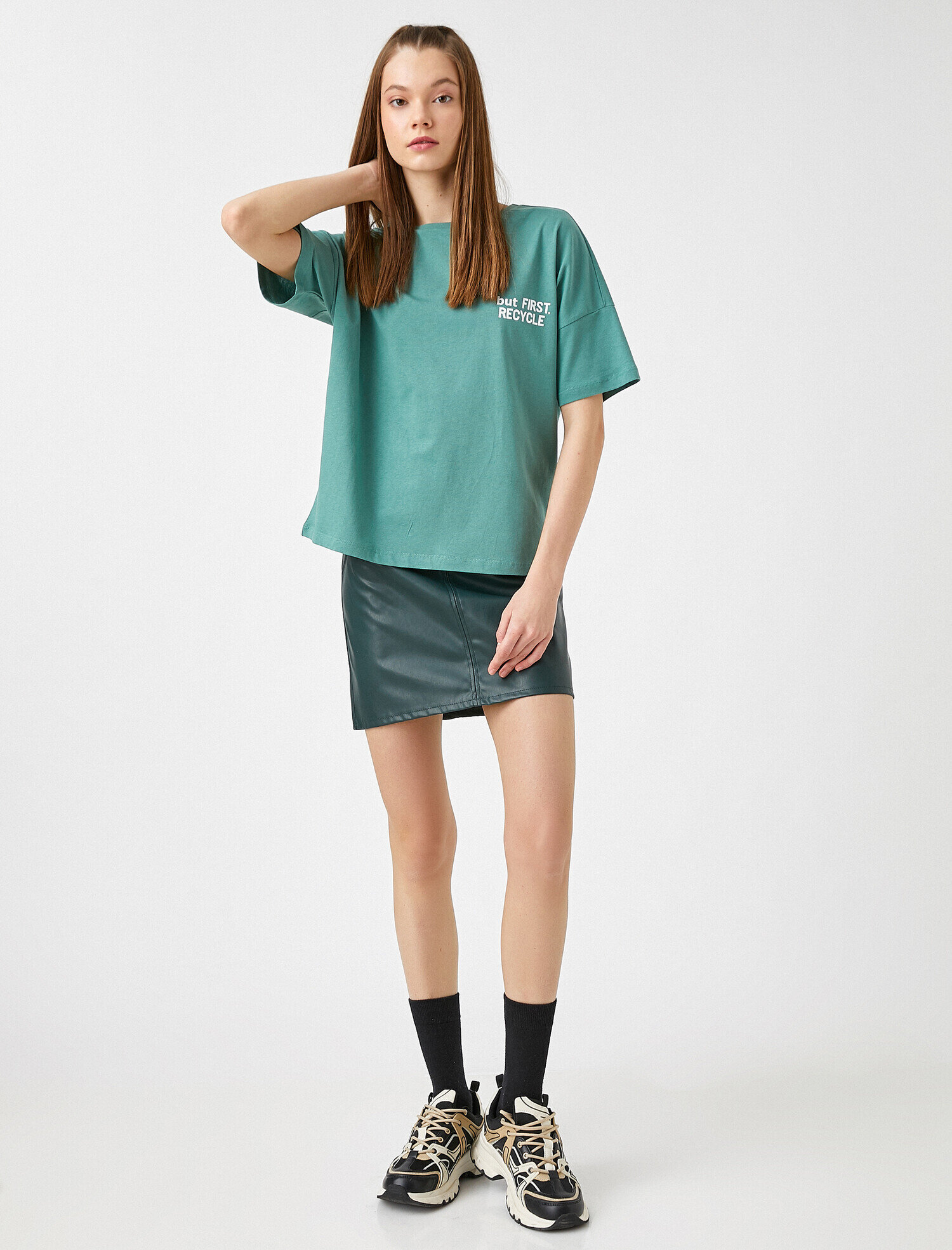   Bisiklet Yaka Kısa Kollu Tişört