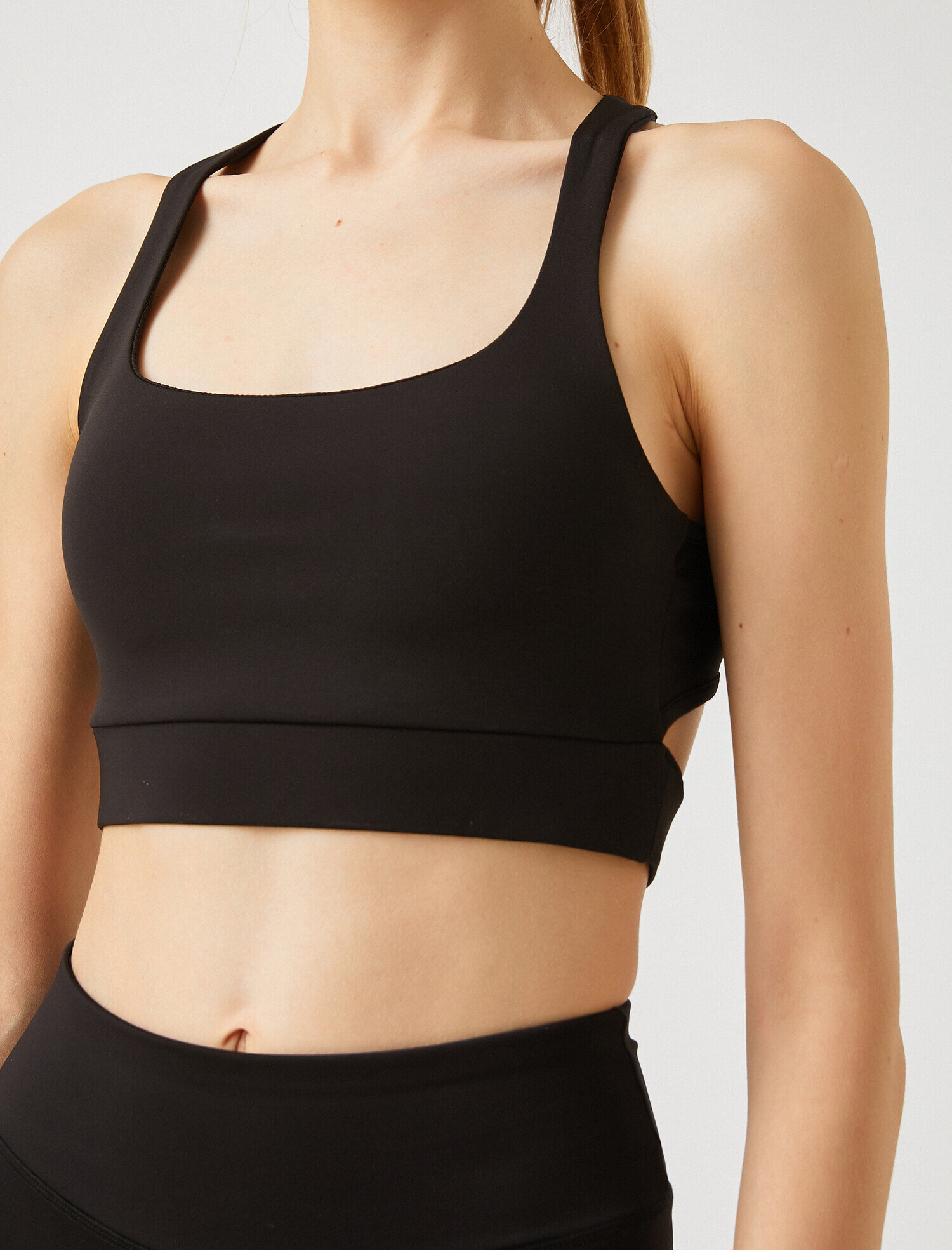   Arkası Çapraz Sporcu Sütyeni