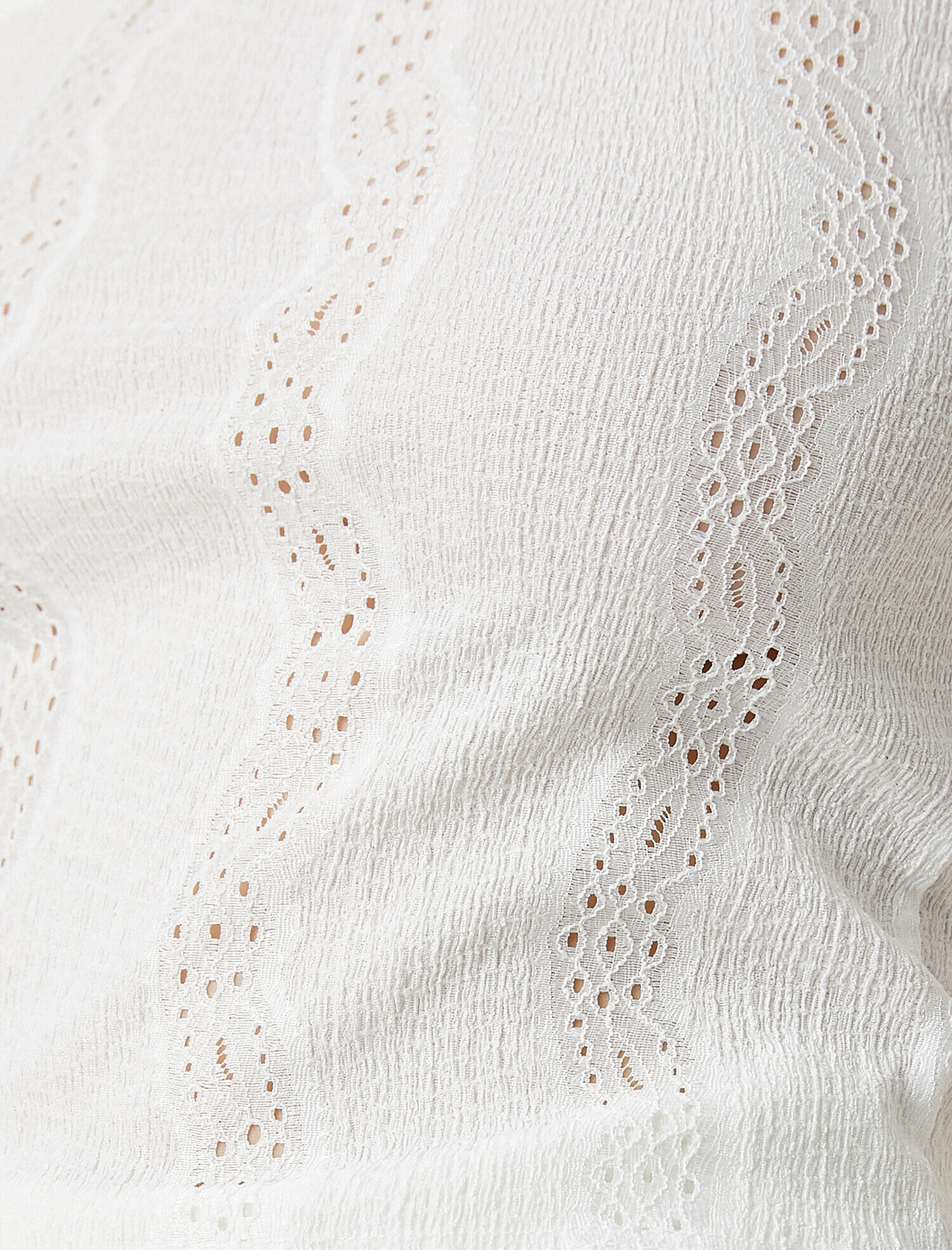   Dantel Detaylı Bluz Kısa Balon Kollu Kare Yaka