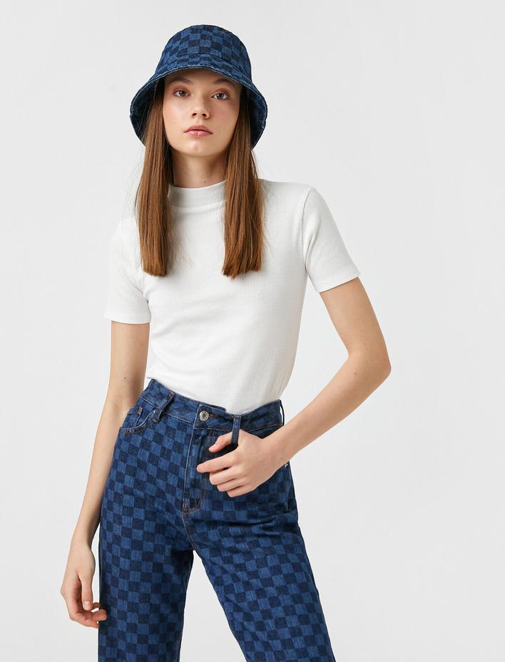  Kısa Kollu Basic Tişört