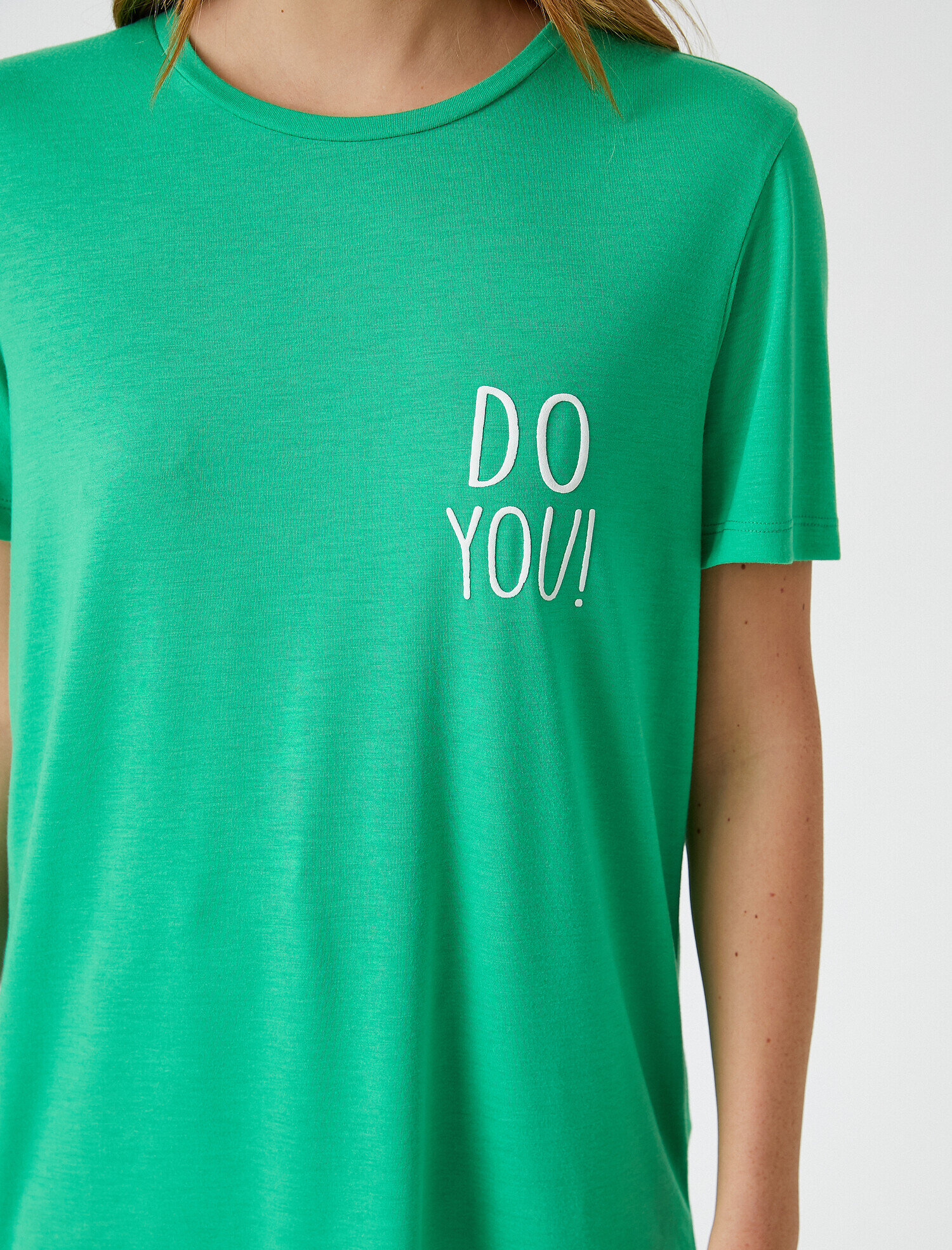   Bisiklet Yaka Kısa Kollu Baskılı Tişört