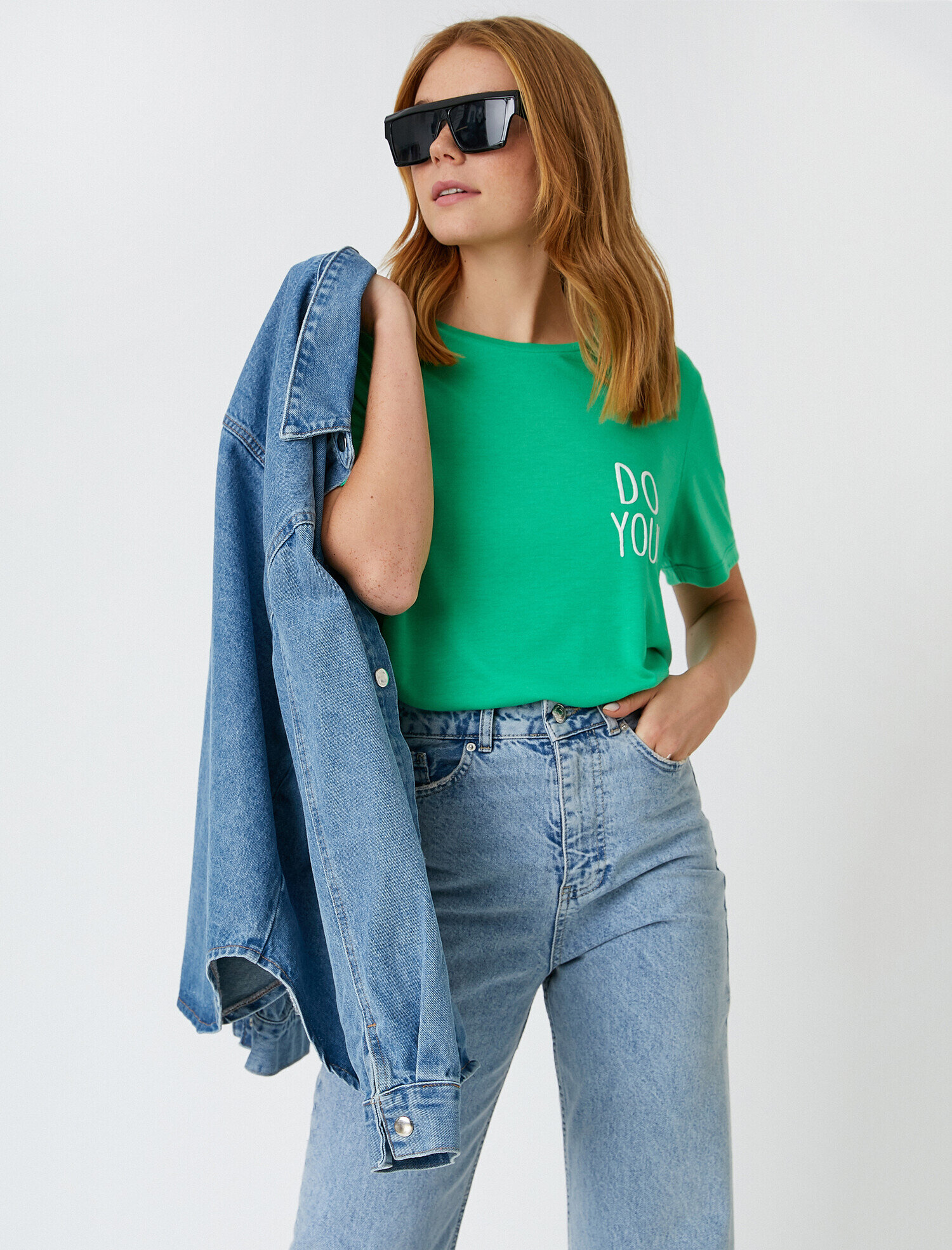   Bisiklet Yaka Kısa Kollu Baskılı Tişört