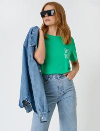 Bisiklet Yaka Kısa Kollu Baskılı Tişört