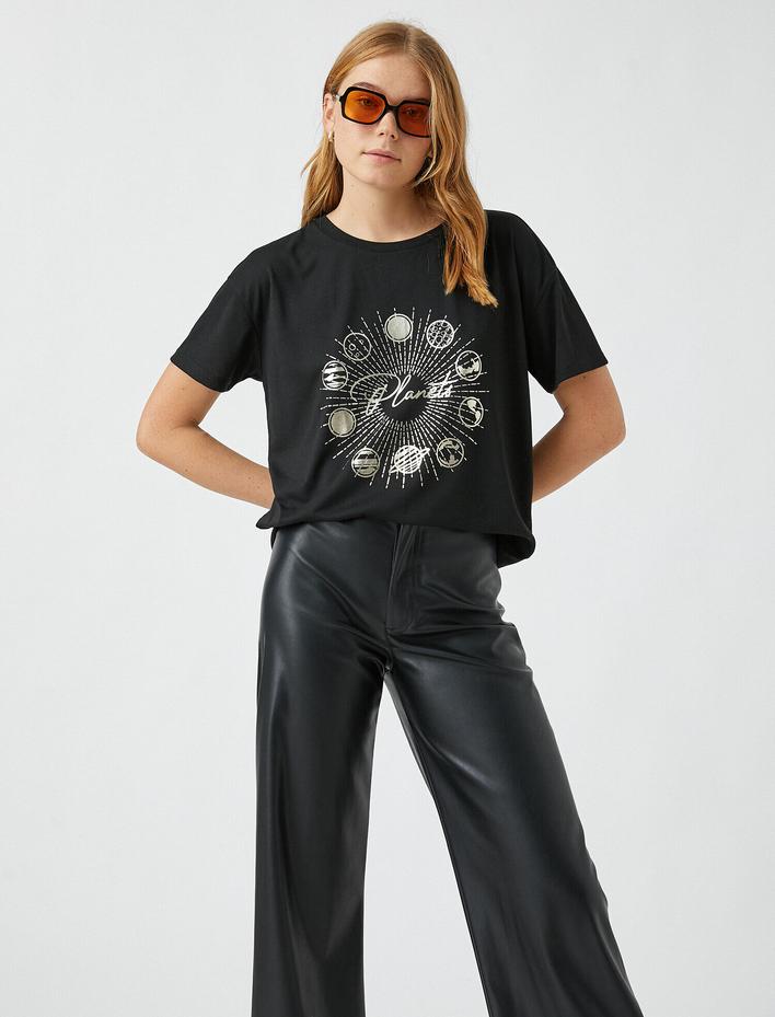  Bisiklet Yaka Kısa Kollu Baskılı Tişört