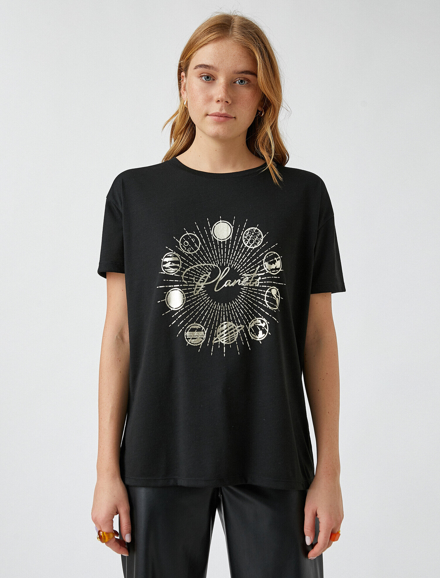   Bisiklet Yaka Kısa Kollu Baskılı Tişört