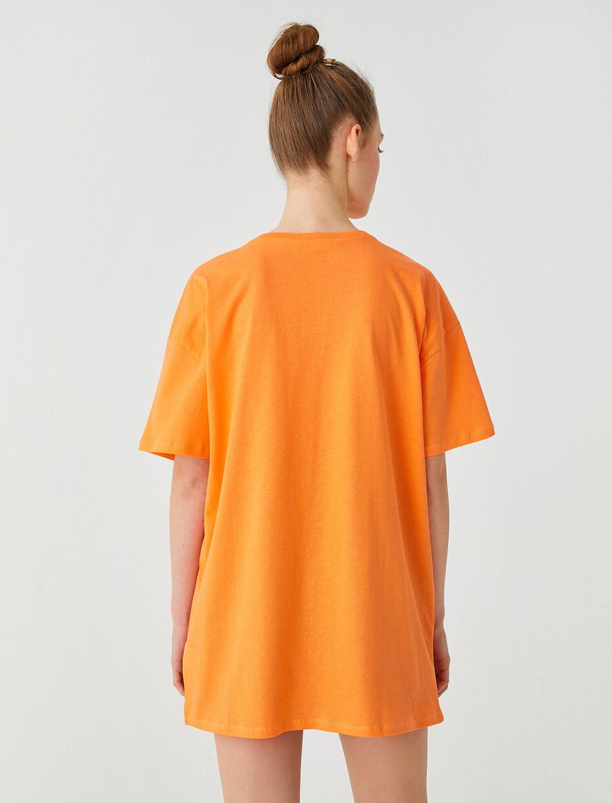   Kısa Kollu Oversize Tişört