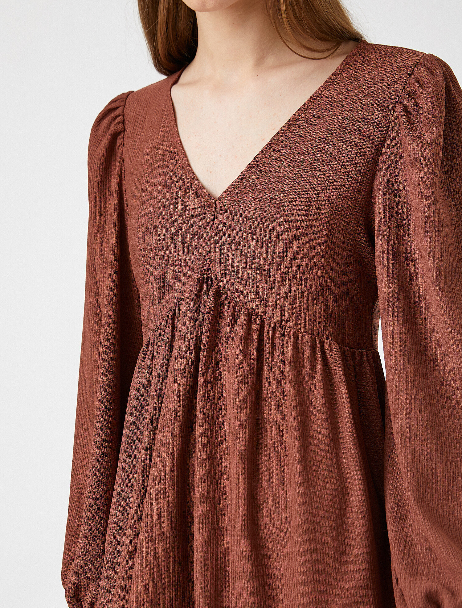   Uzun Kollu V Yaka Fırfırlı Elbise