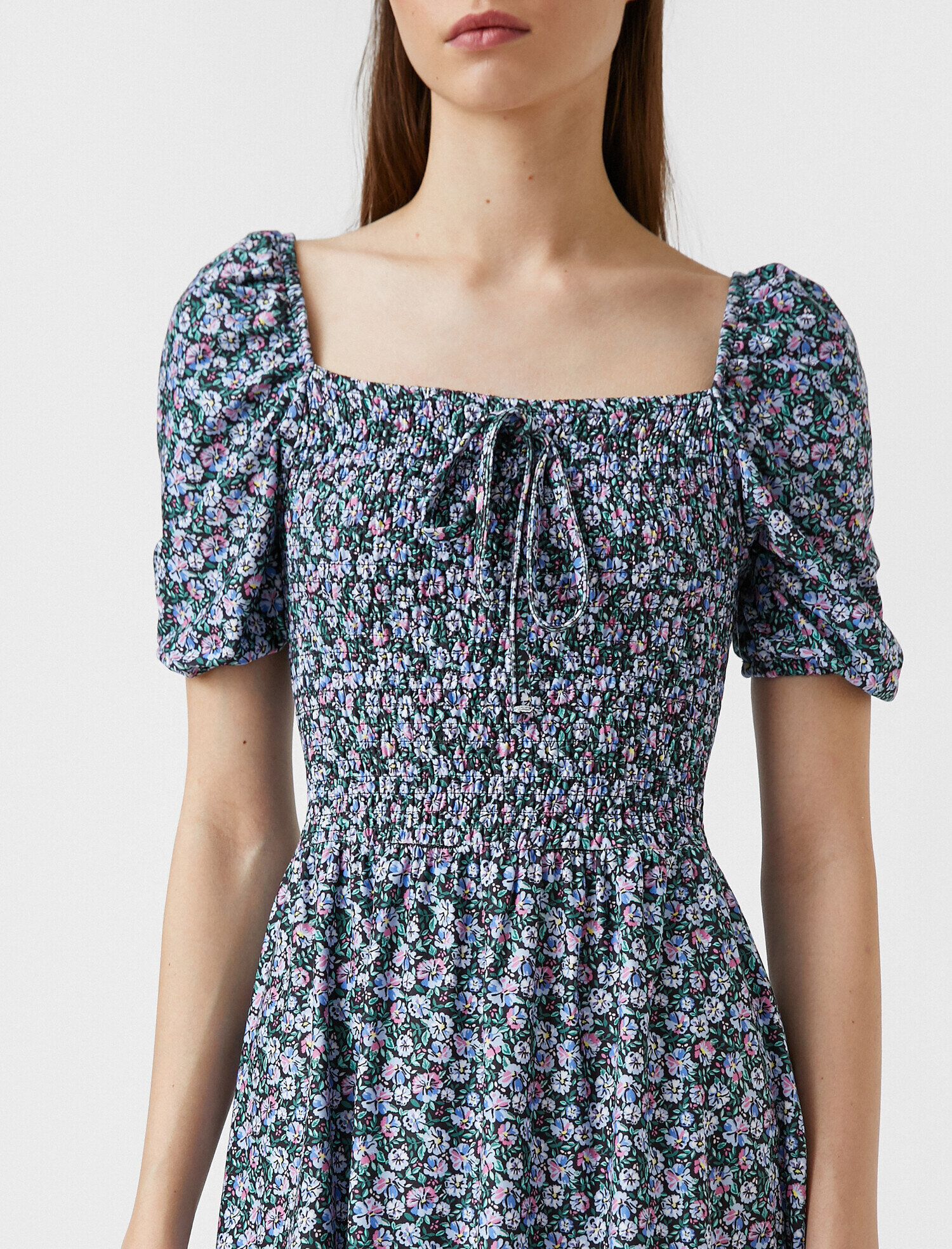 Kısa Kollu Mini Elbise