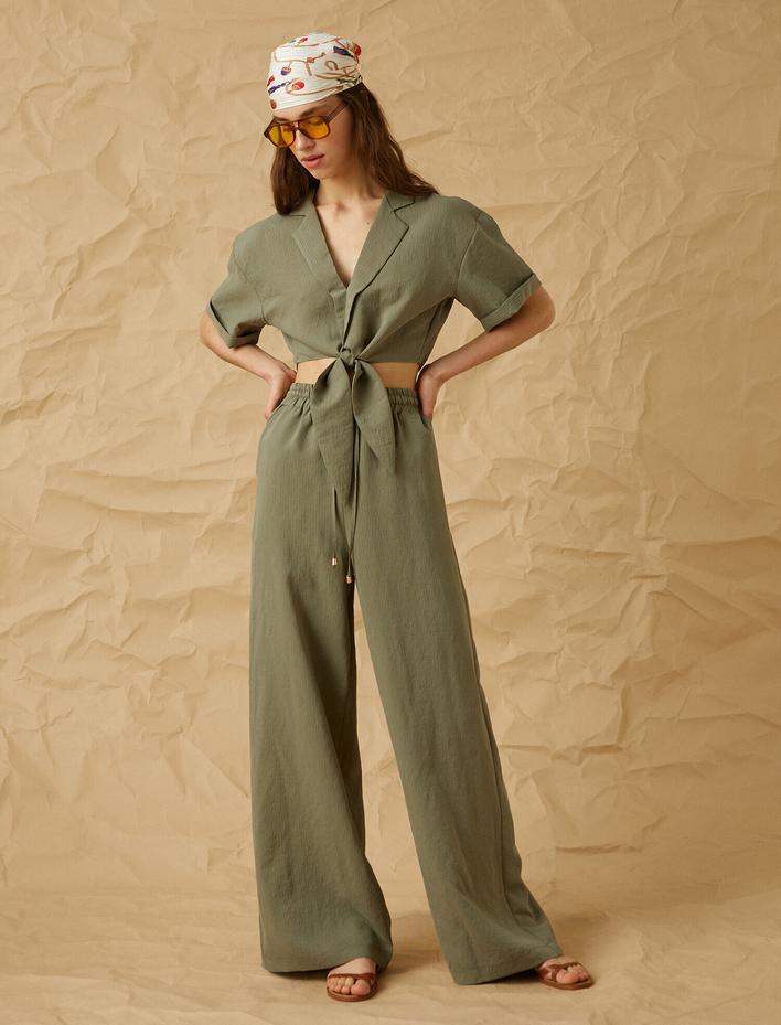  V Yaka Beli Bağlamalı Kısa Kollu Crop Gömlek