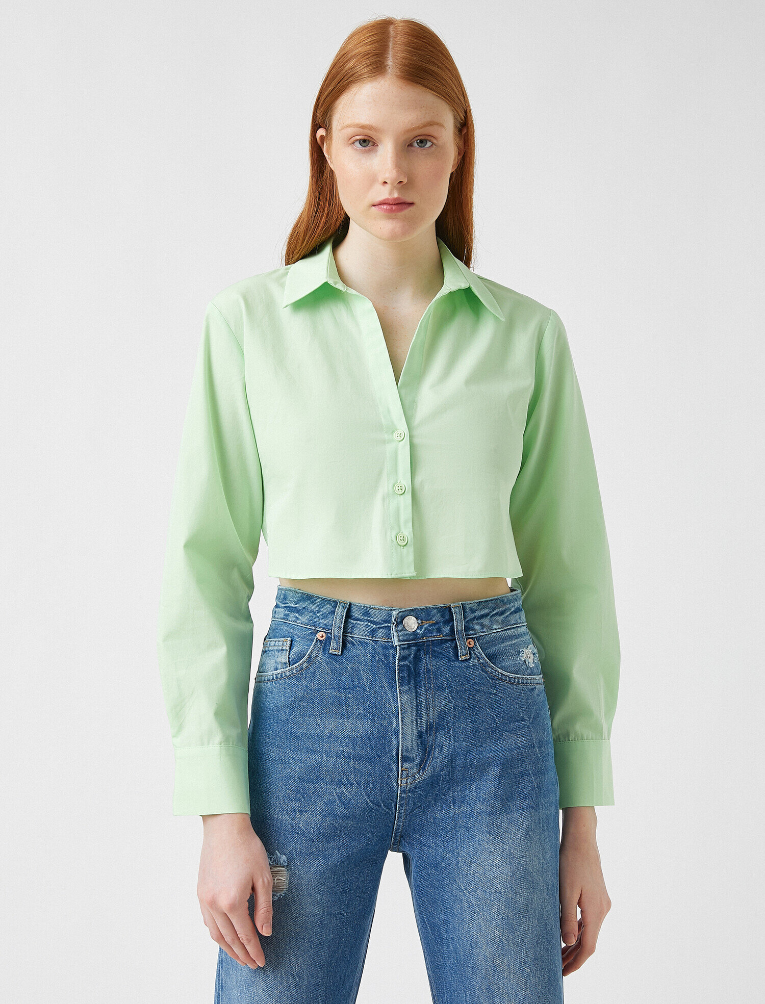   Sırtı Açık Crop Gömlek