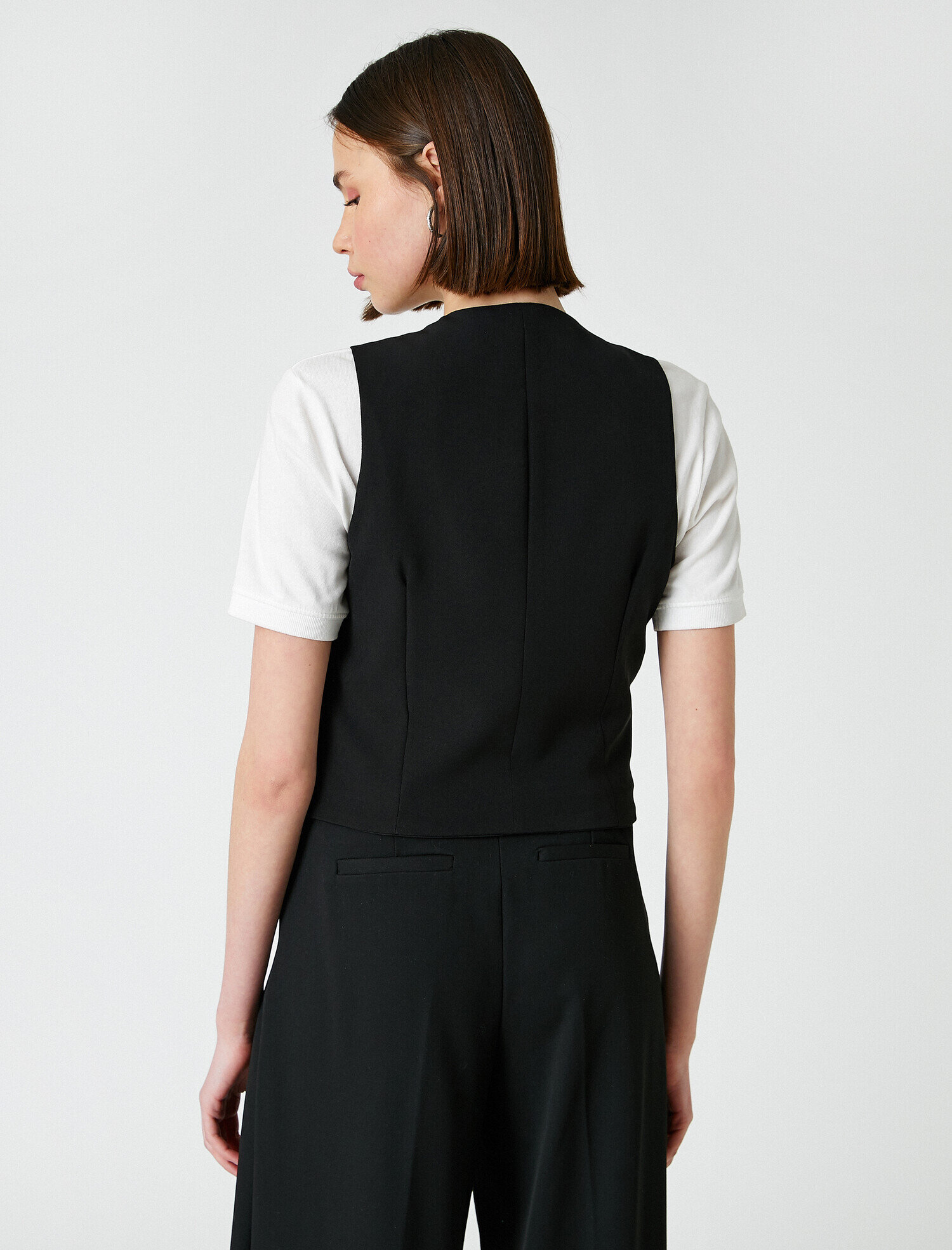   V Yaka Düğmeli Yelek