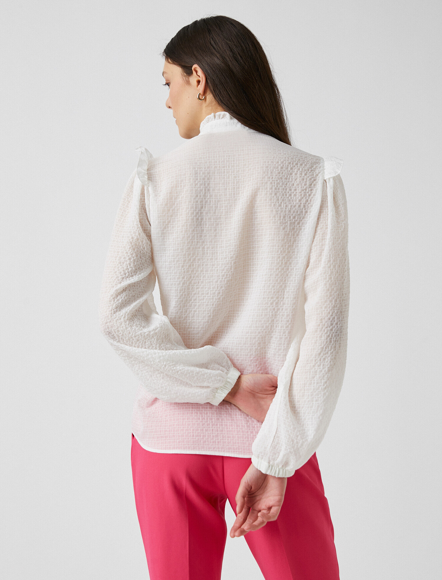   Dik Yaka Uzun Kollu Fırfırlı Gömlek