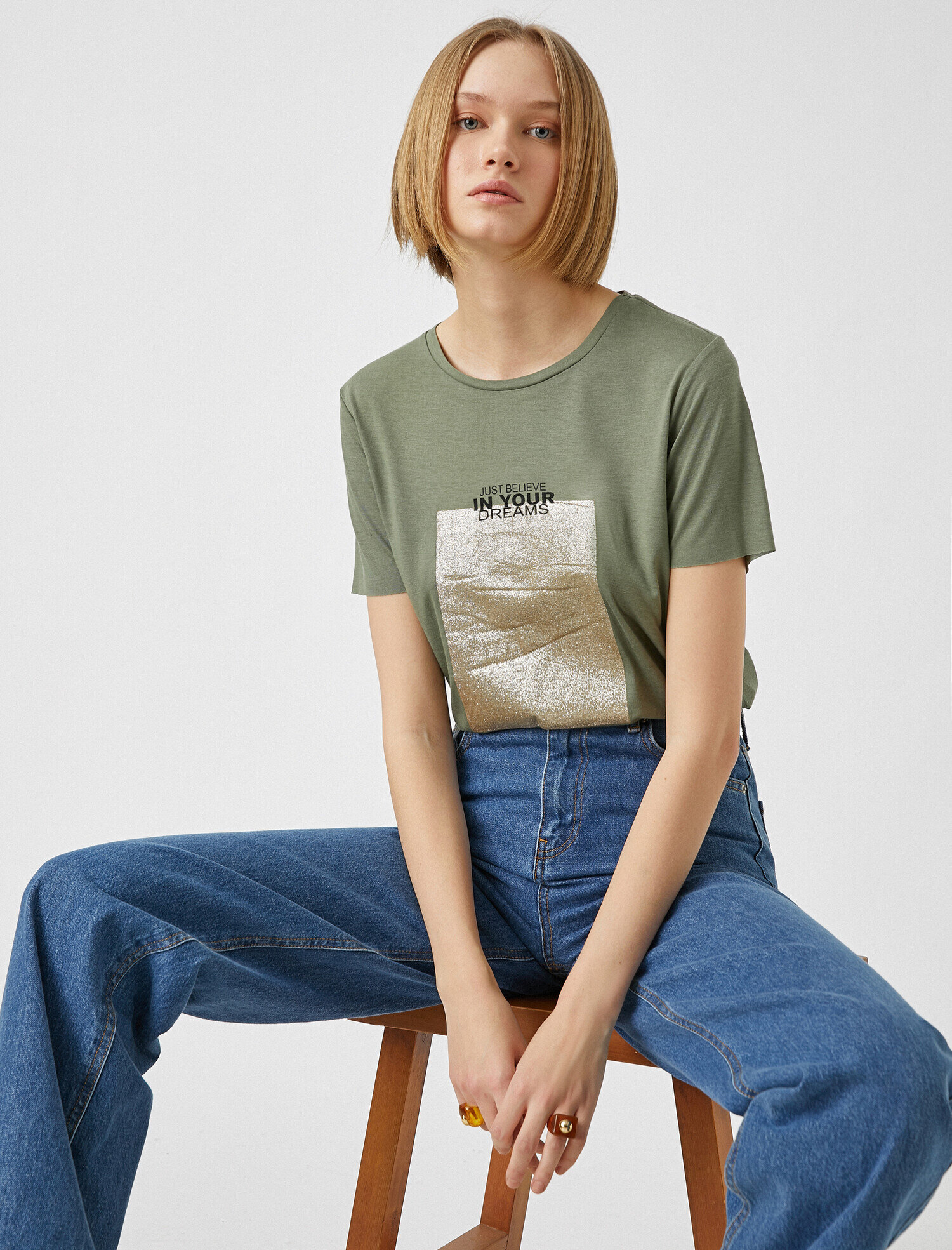   Bisiklet Yaka Kısa Kollu Baskılı Tişört