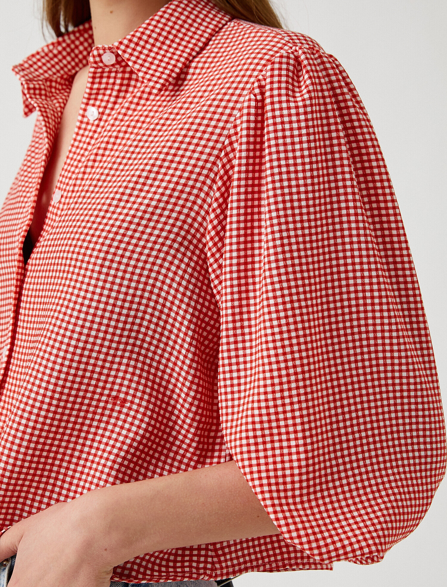   Balon Kollu Düğmeli Gömlek