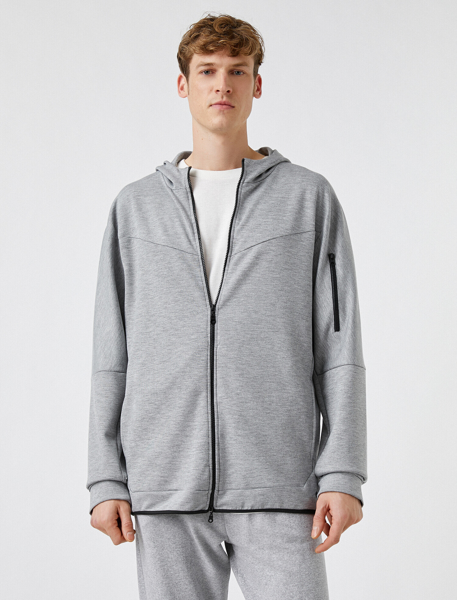   Kapüşonlu Fermuarlı Spor Sweatshirt