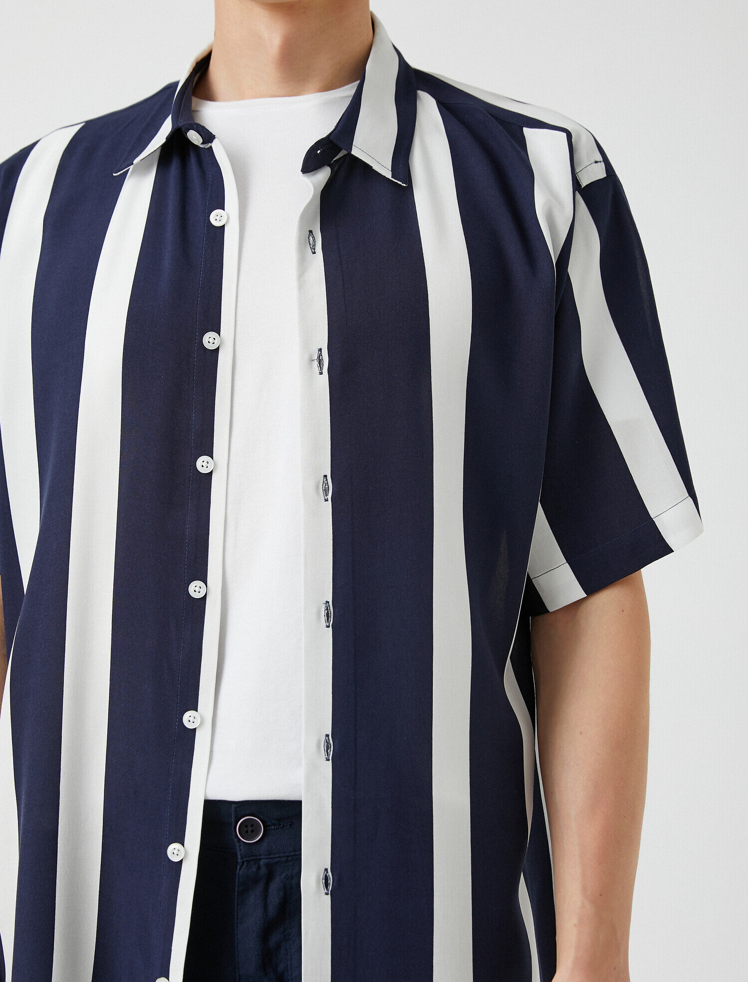   Çizgili Kısa Kollu Gömlek