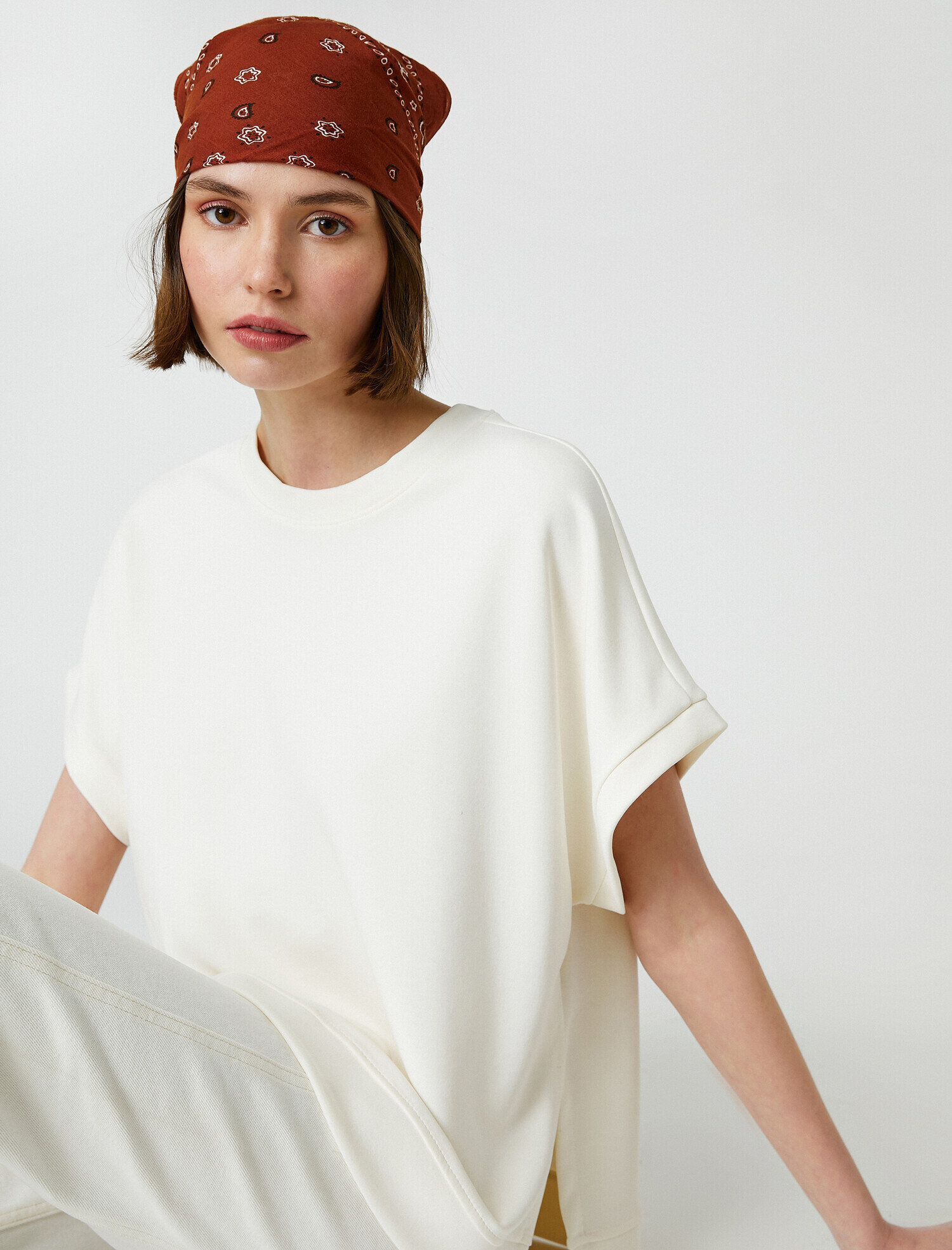   Bisiklet Yaka Kısa Kollu Tişört