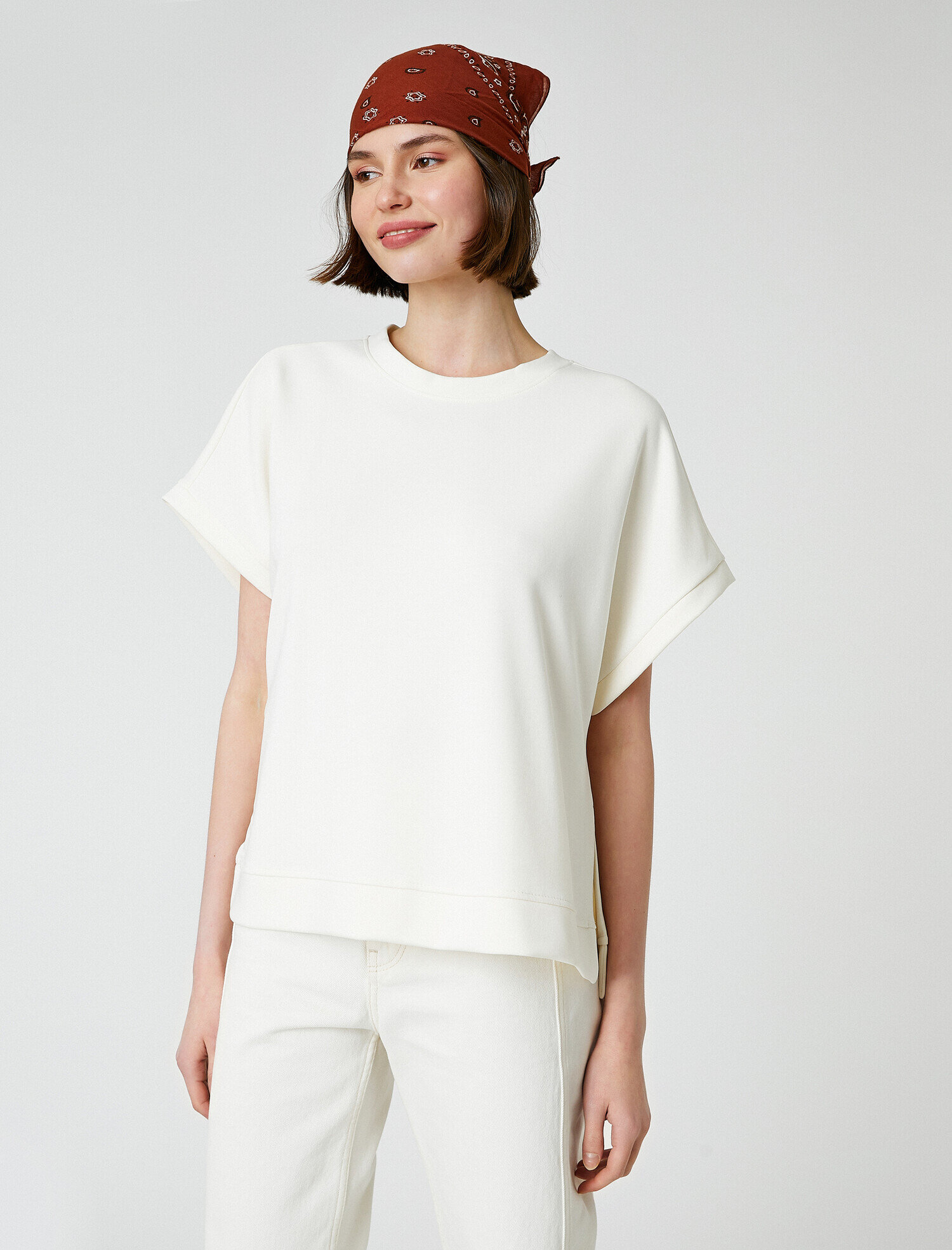   Bisiklet Yaka Kısa Kollu Tişört