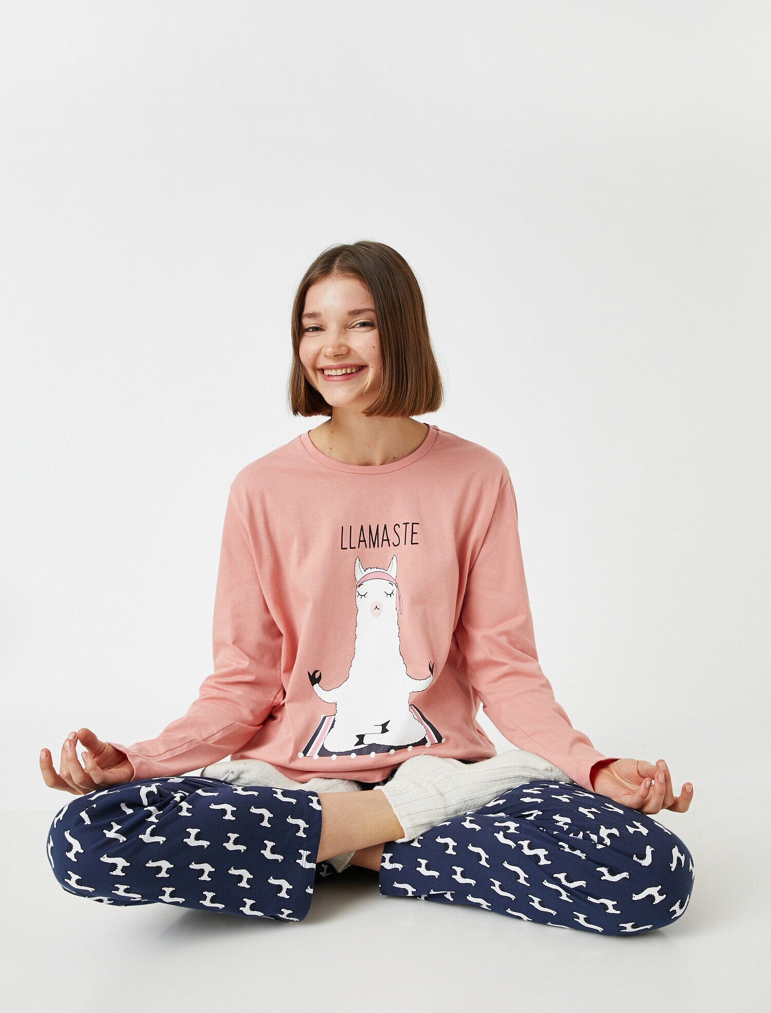   Desenli Baskılı Uzun Kollu Pamuklu Pijama Takımı