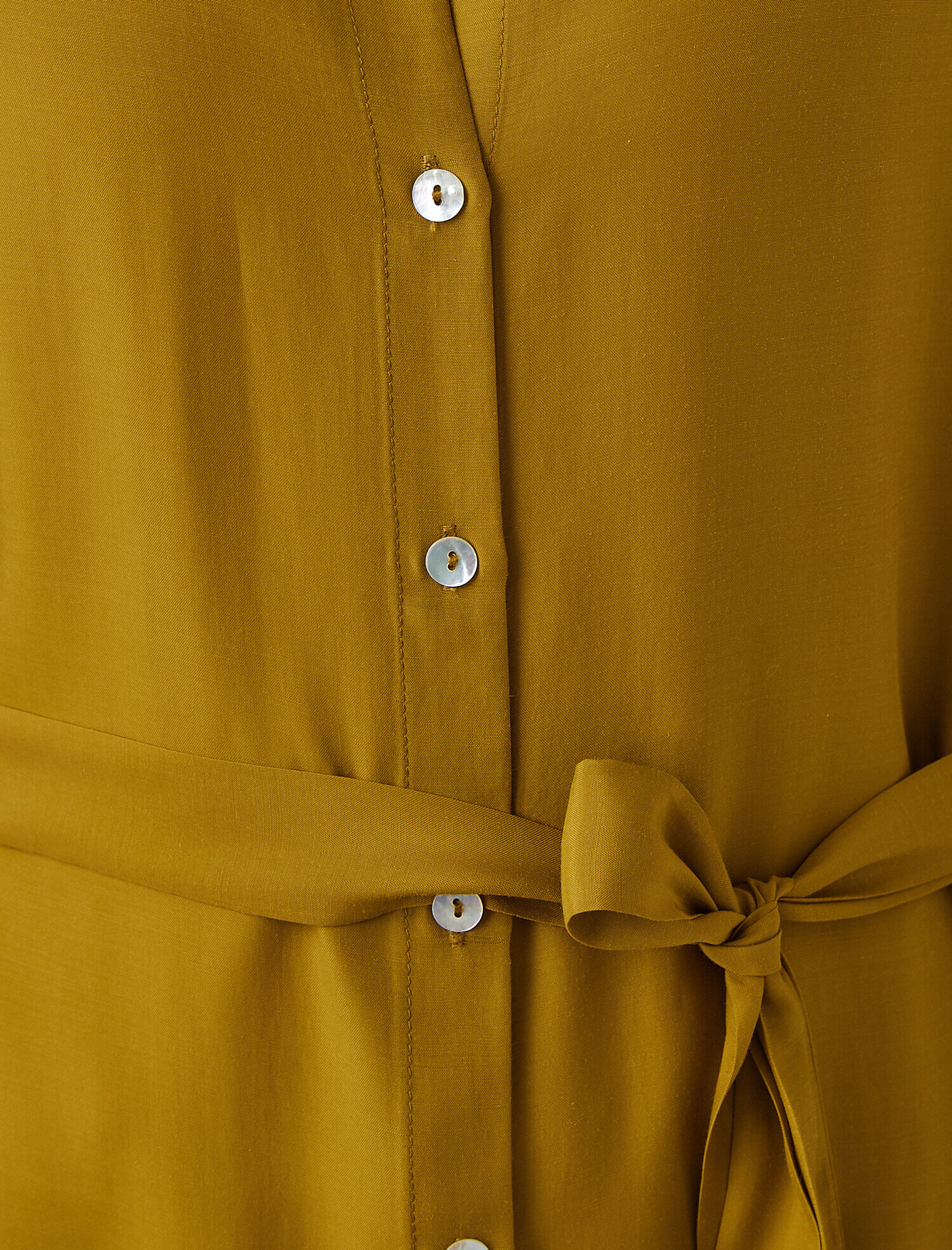   Kemer Detaylı Tunik