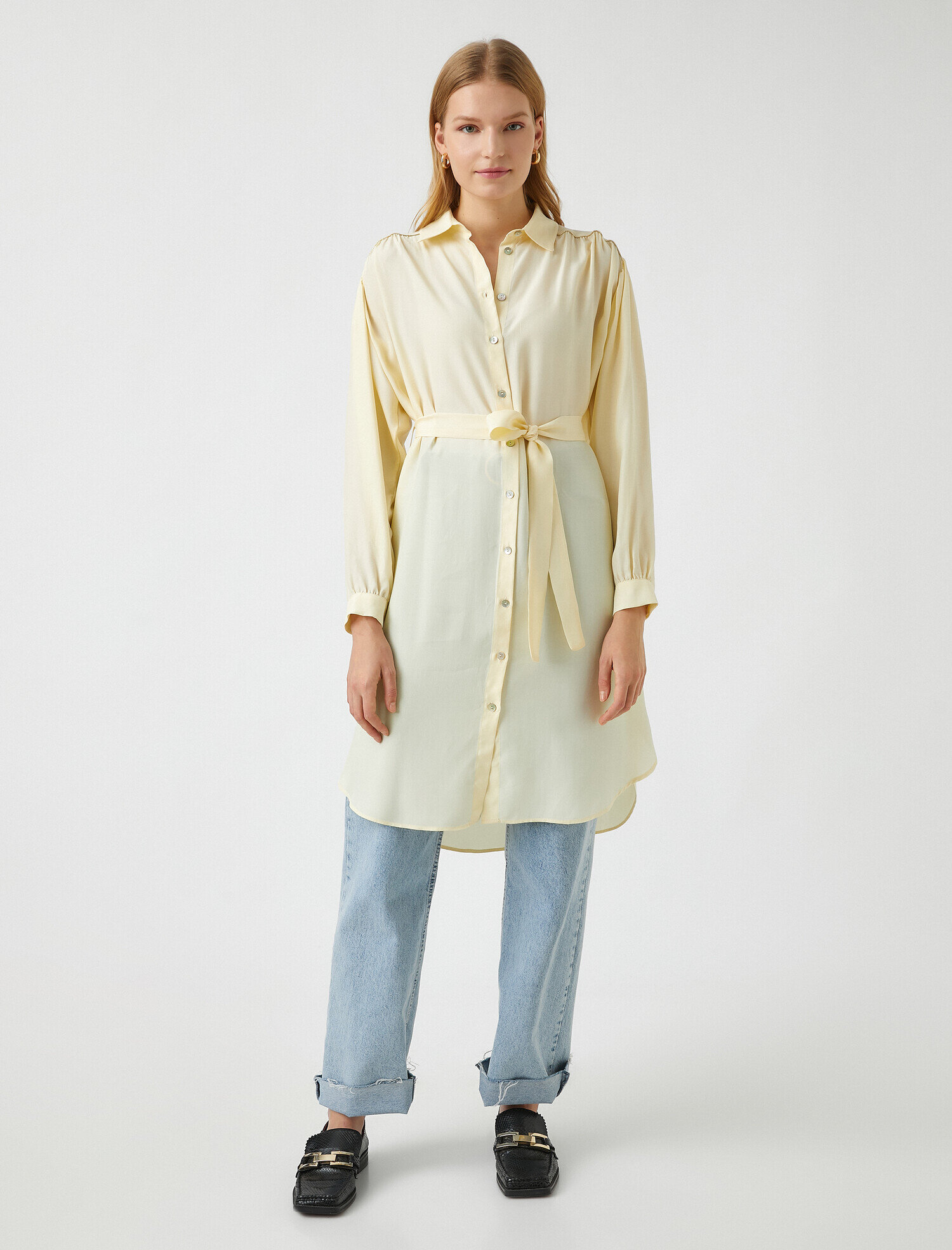   Kemer Detaylı Tunik