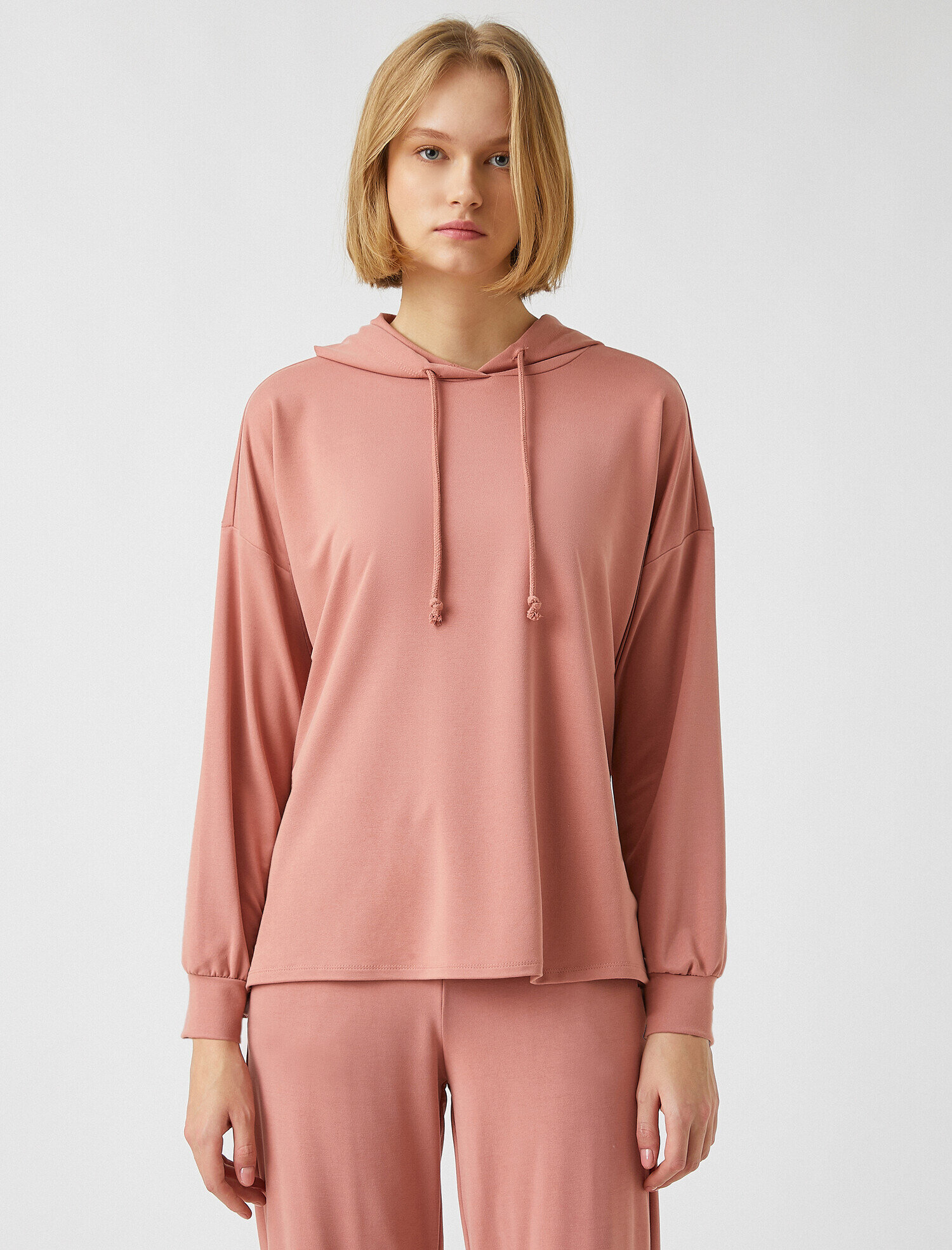   Kapüşonlu Sweatshirt