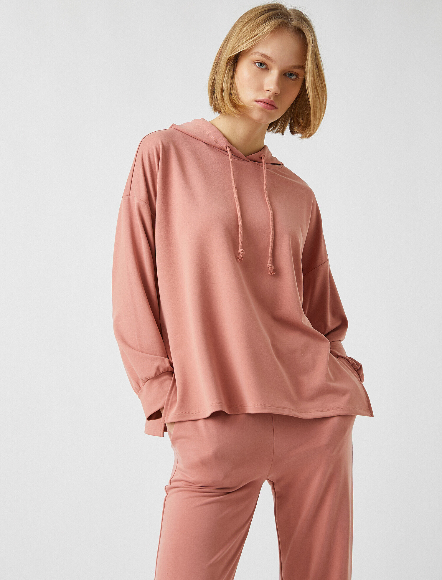   Kapüşonlu Sweatshirt