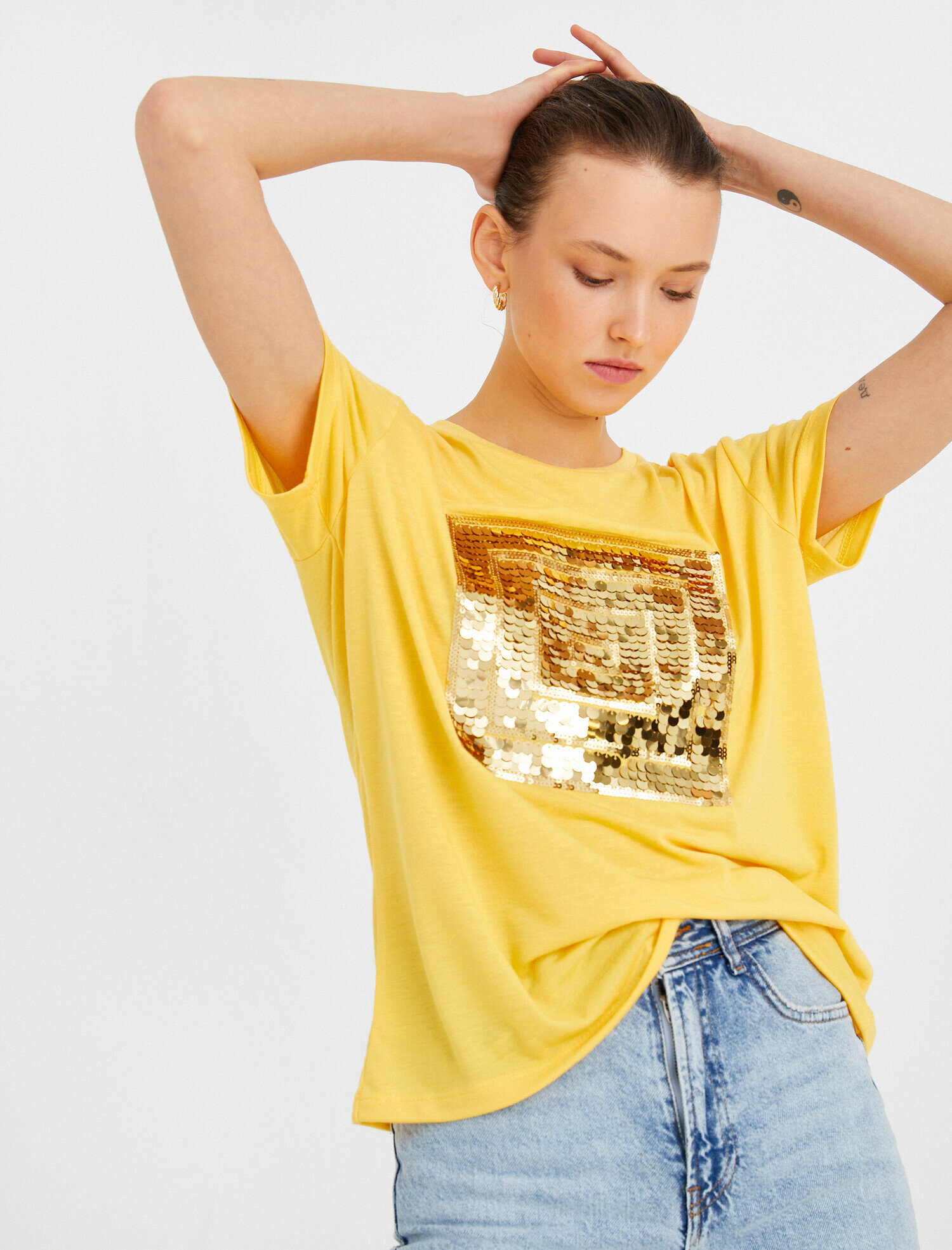   Payetli Kısa Kollu Tişört