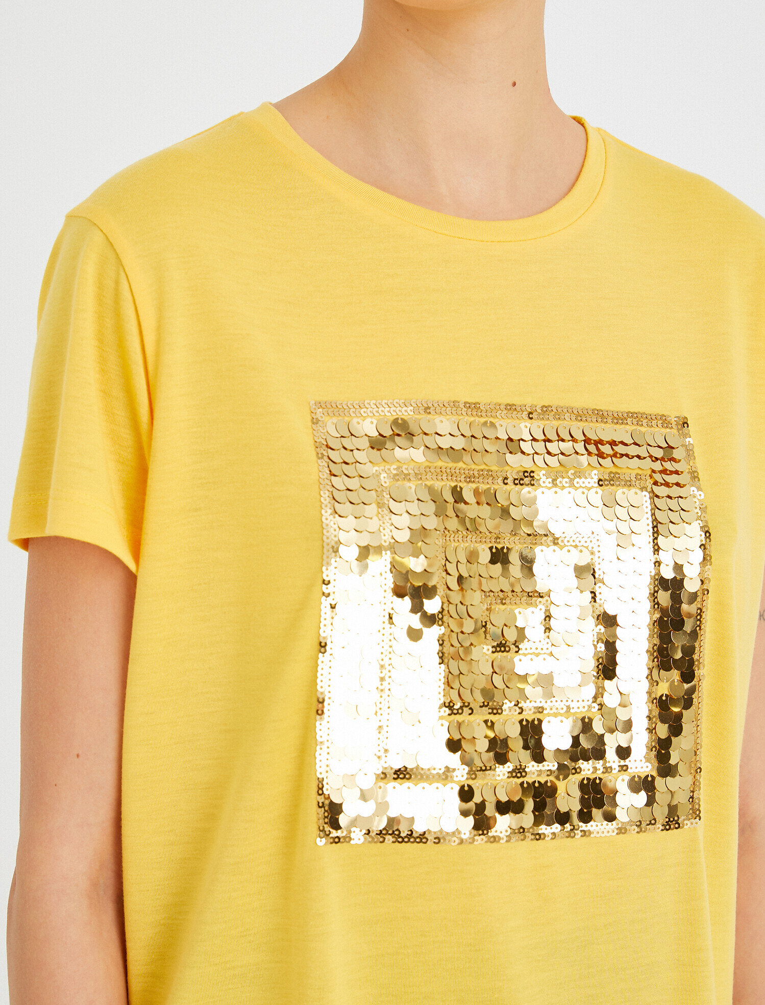   Payetli Kısa Kollu Tişört