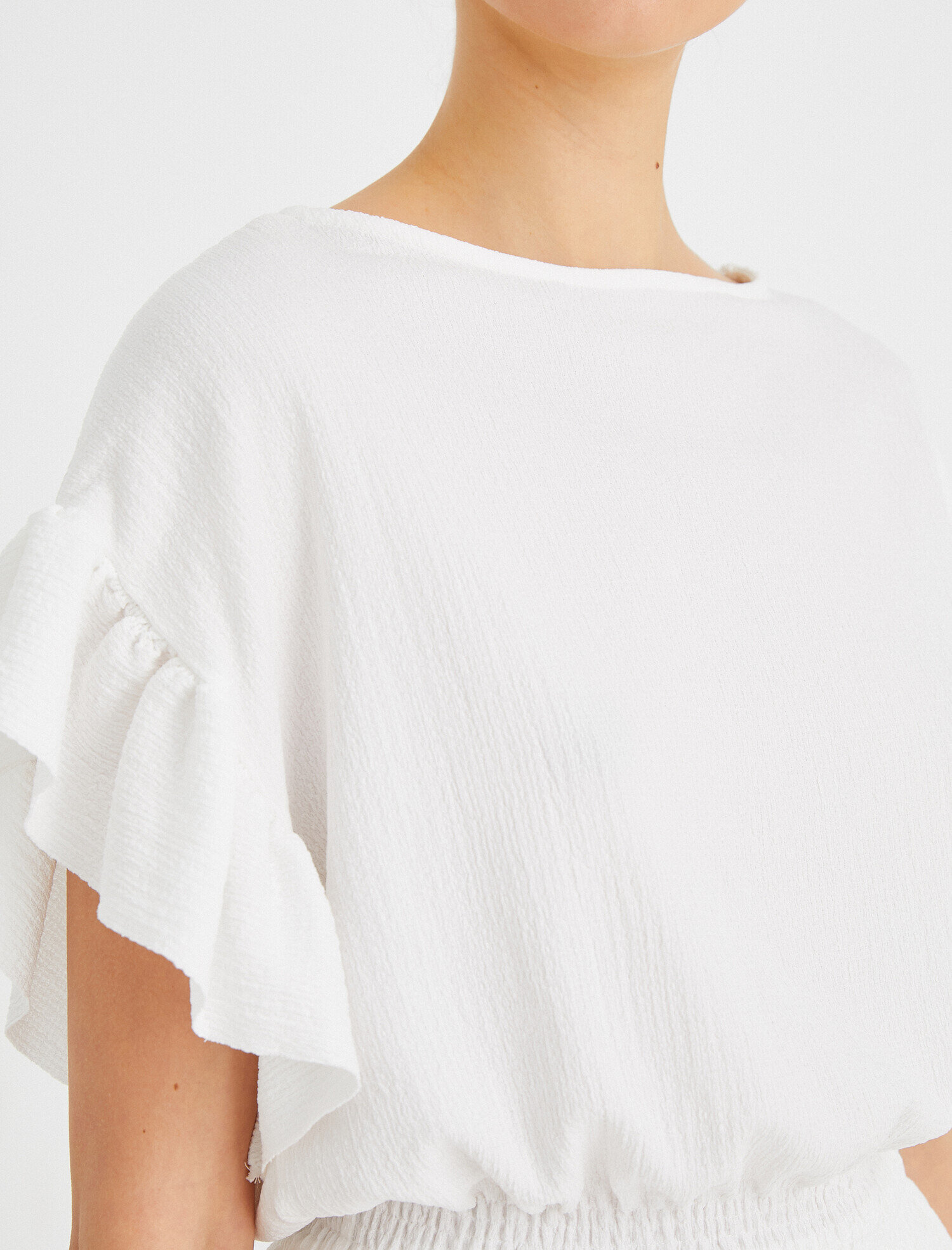   Fırfırlı Kısa Kollu Bluz