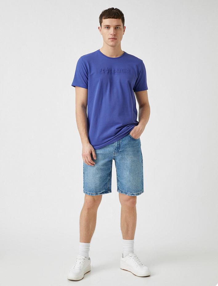  Slim Fit Kabartma Baskılı Tişört